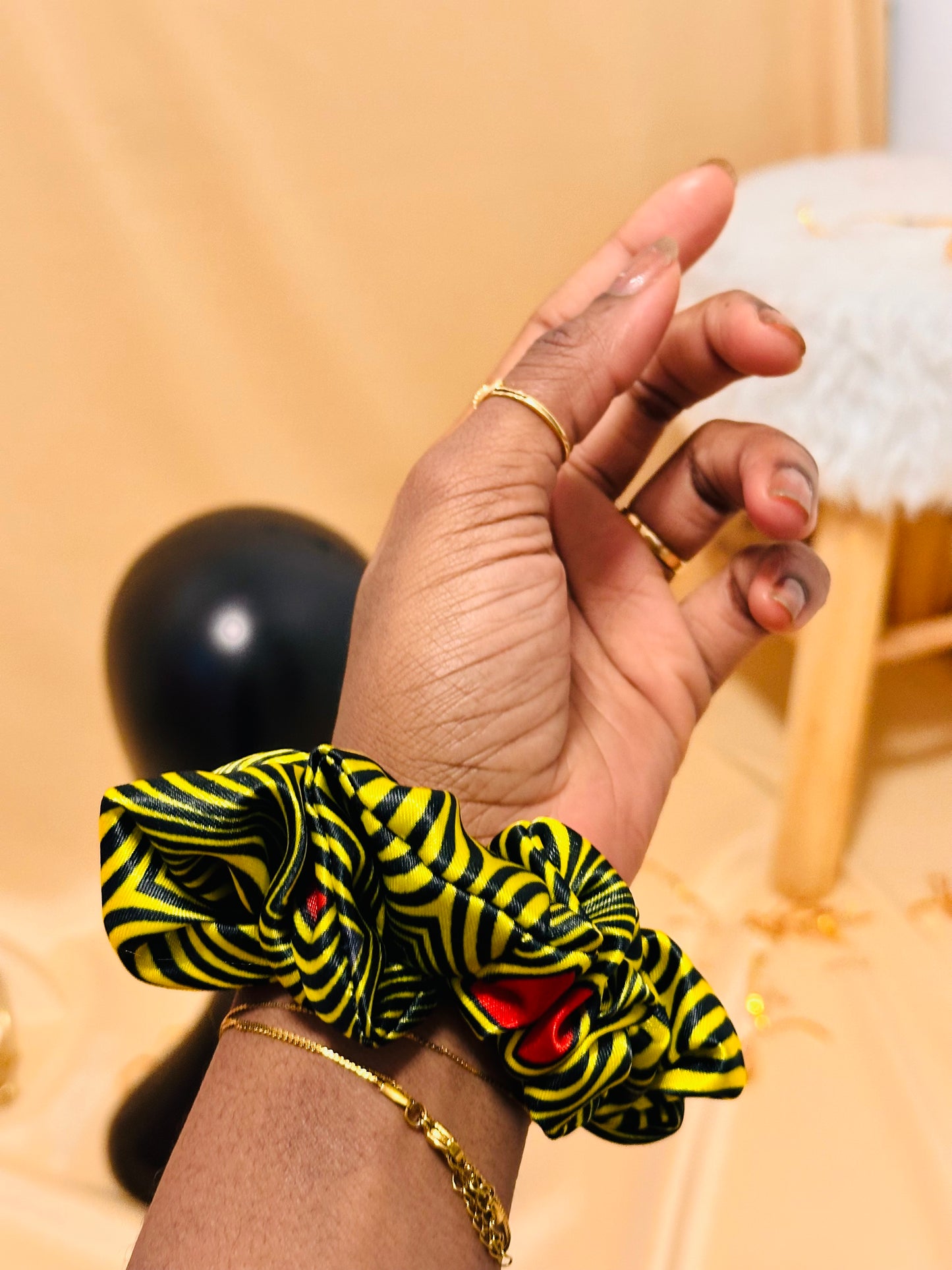 Chouchou en Soie - Motif wax jaune