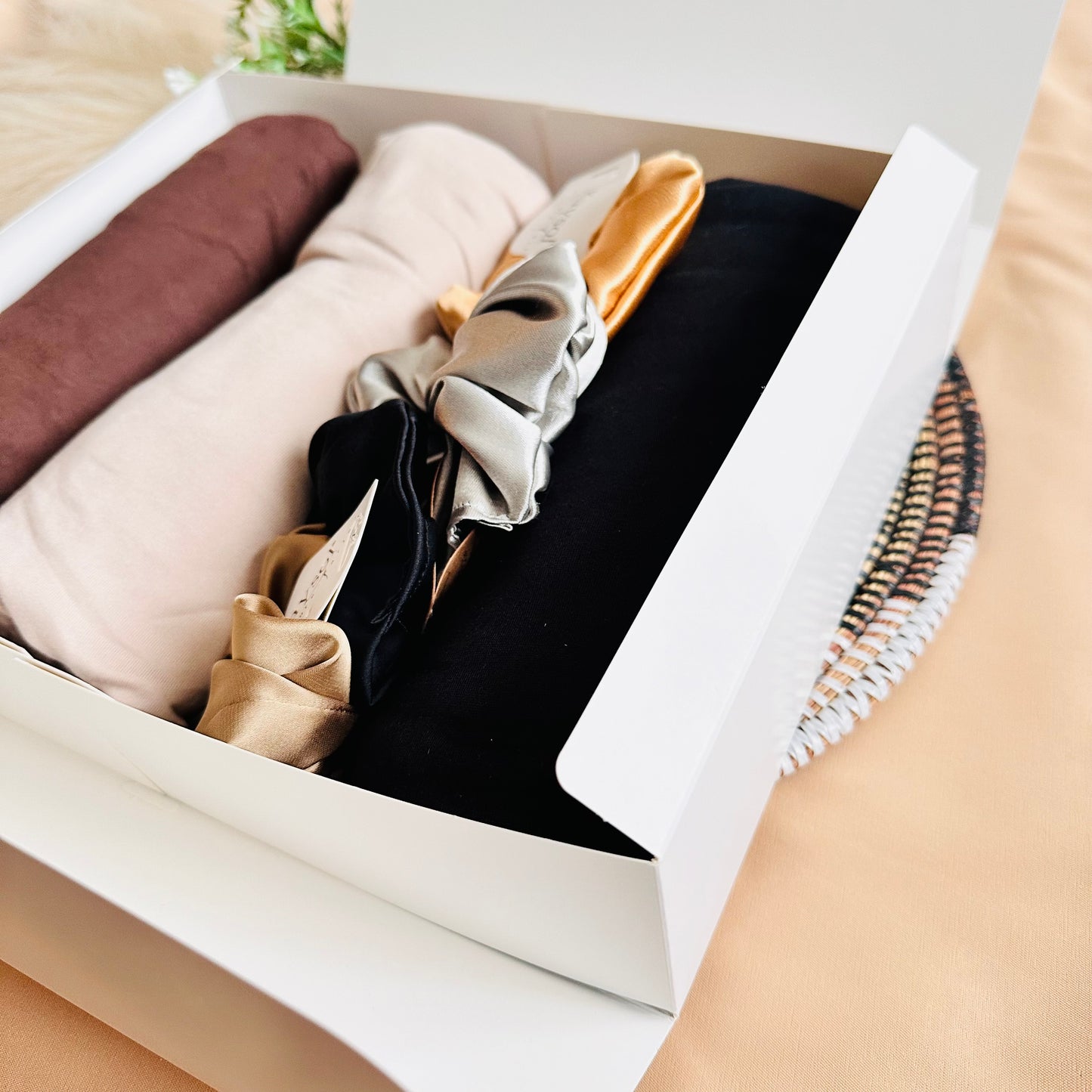 Coffret Cadeau Femme hijab - Cadeau l'aid femme - cadeau ramadan - muslim ear - hijab box - hijab jersey premiun - hijab maxi