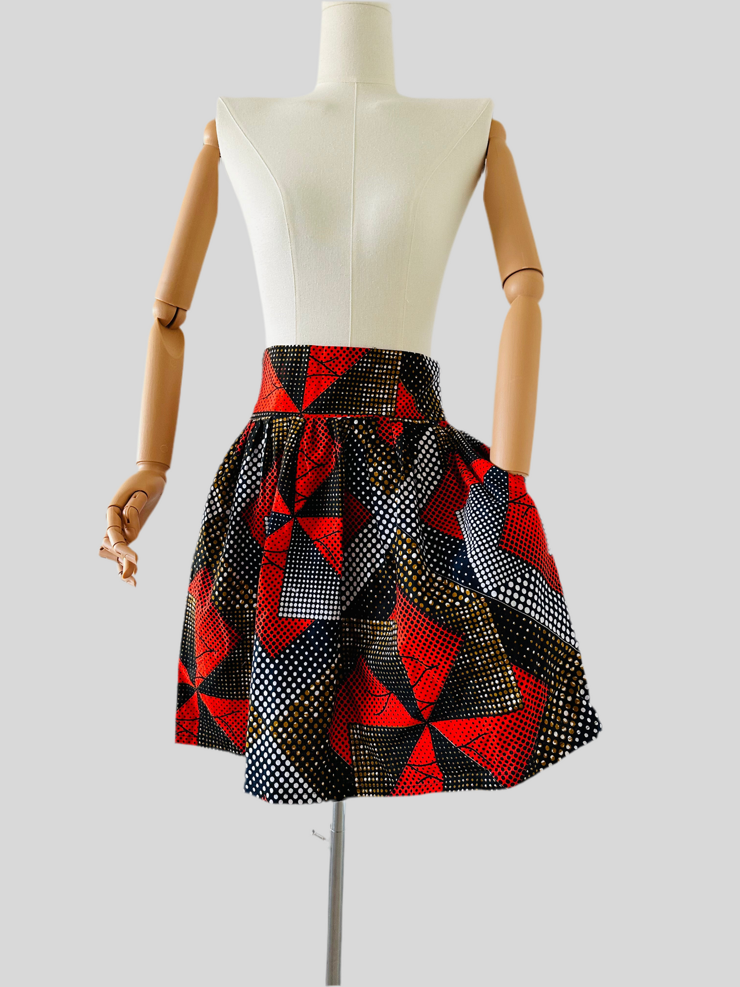 Jupe Taille haute en Wax rouge - jupe africaine courte - tissu wax rouge - boutique mode africaine - cadeau style africain femme