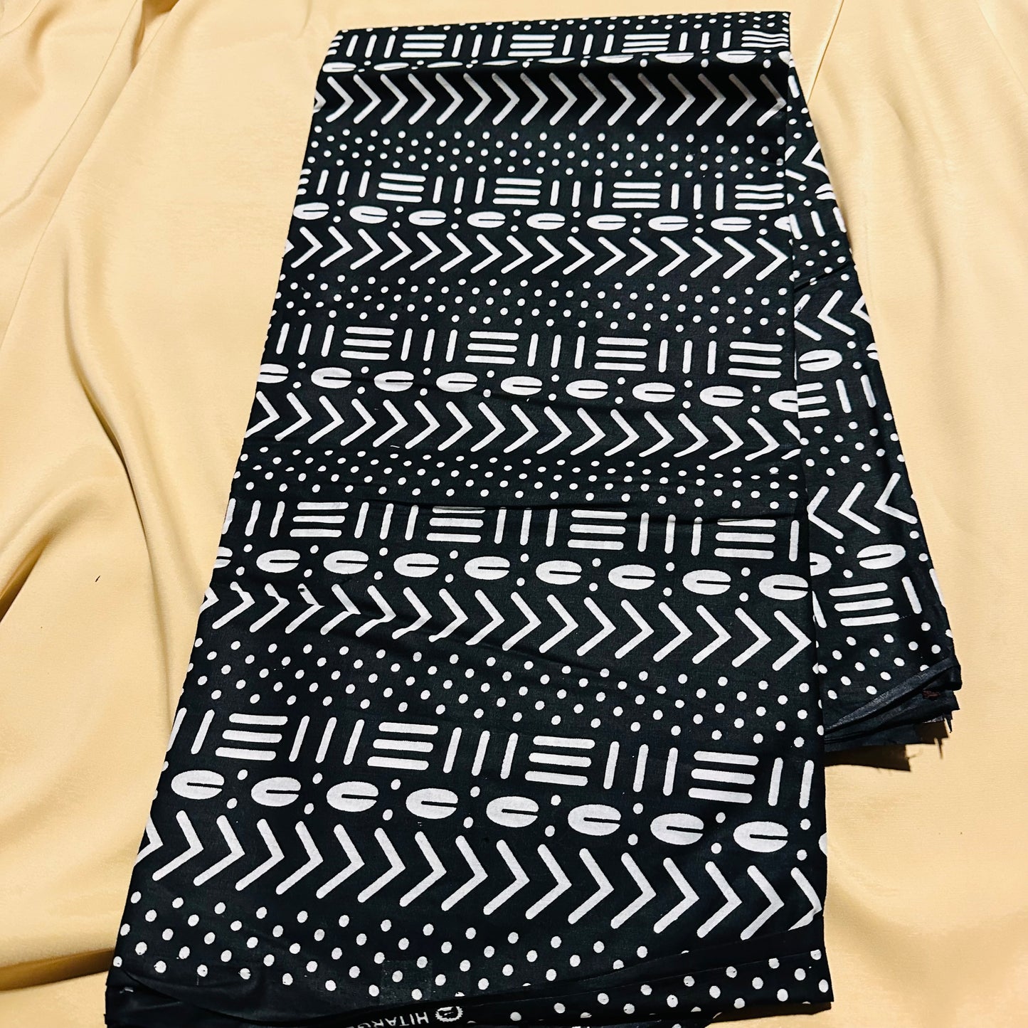 Tissu Bogolan noir et blanc - vendu au yard - 100% coton