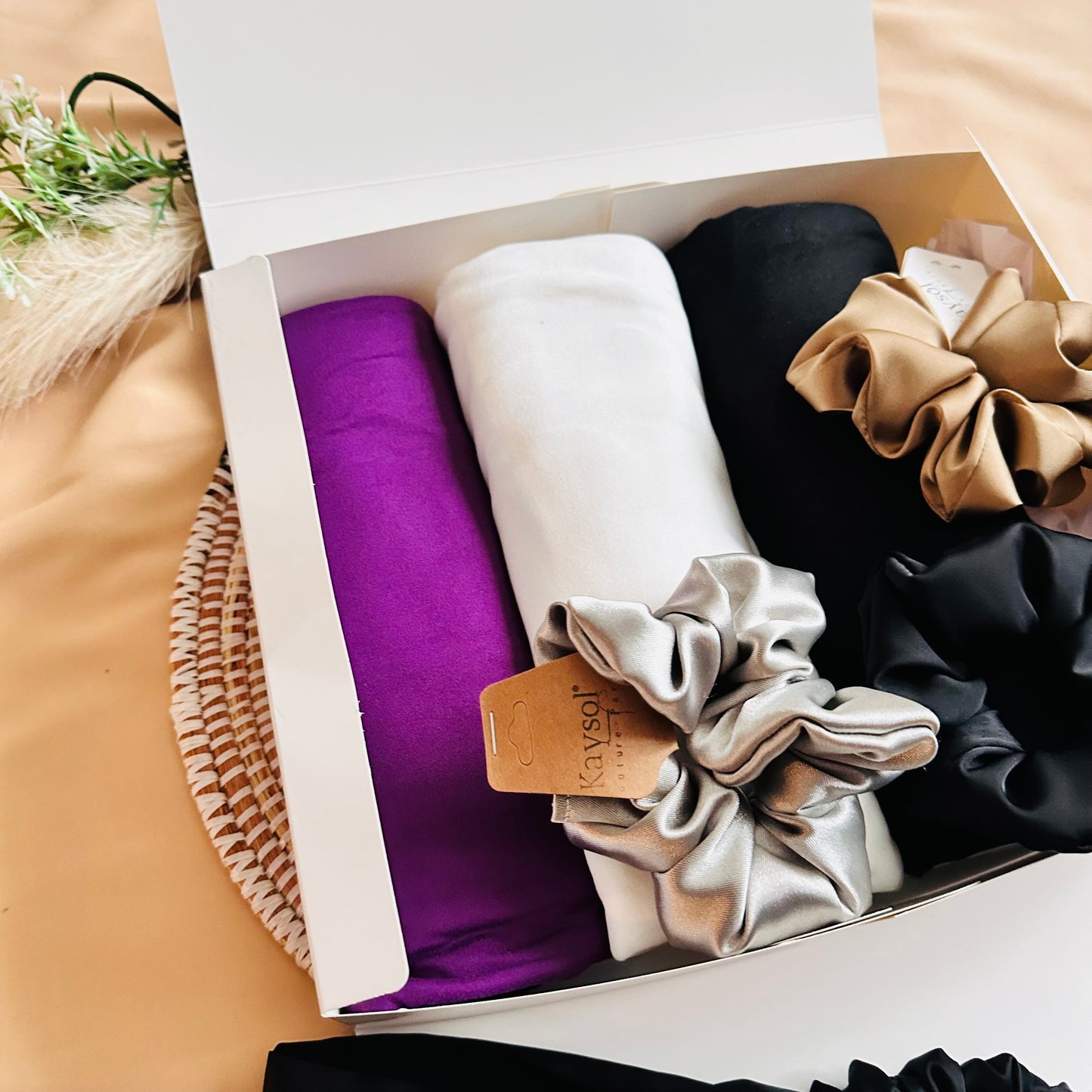 Hijab box Jersey Premium- 3 Hijabs - 3 Chouchous en Soie - Grand
