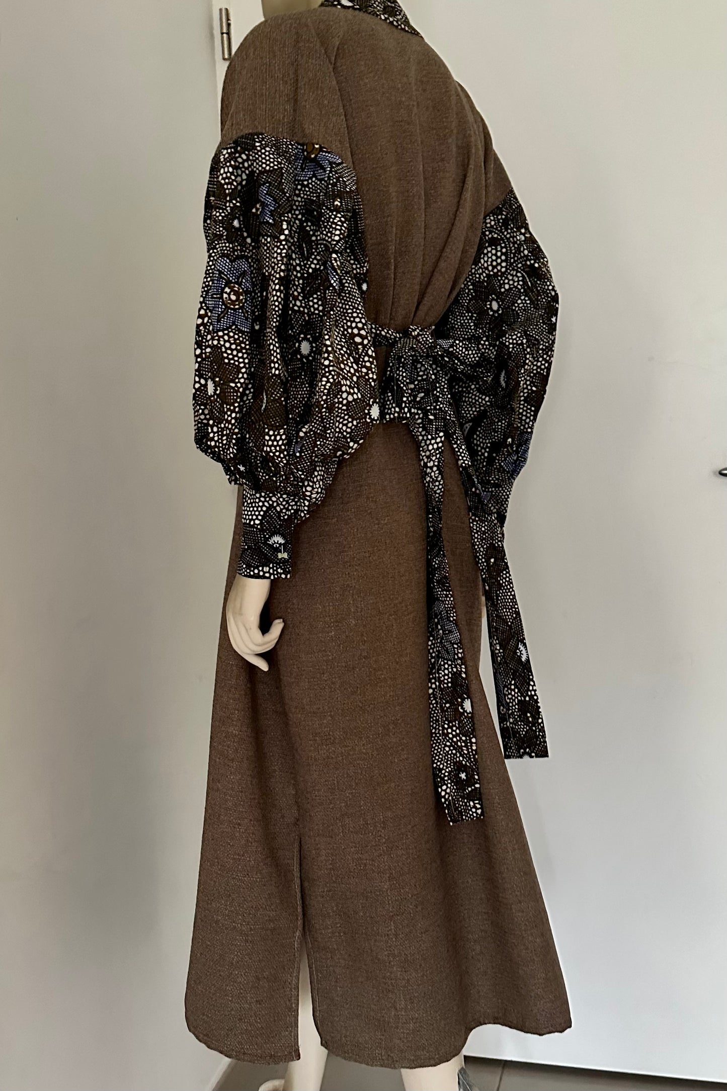 Robe Kimono en Tweed et Wax - Robe d’hiver portefeuille mi longue - Brun