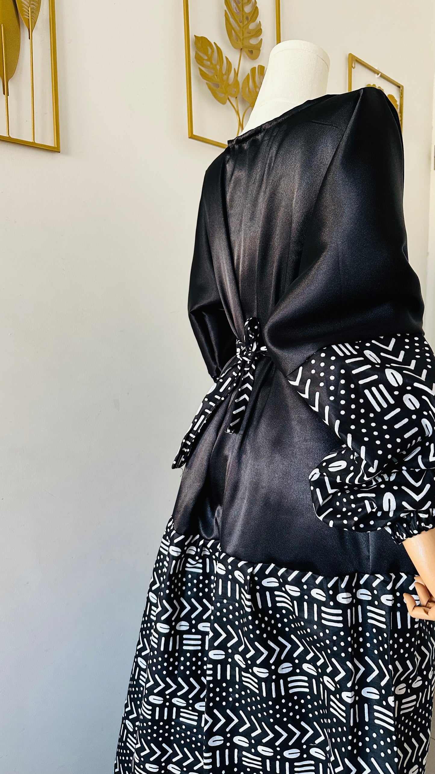 tenue africaine en wax noir et blanc - robe longue style vintage - robe manches longues - tenue femme maxi longue - robe africaine grande taille