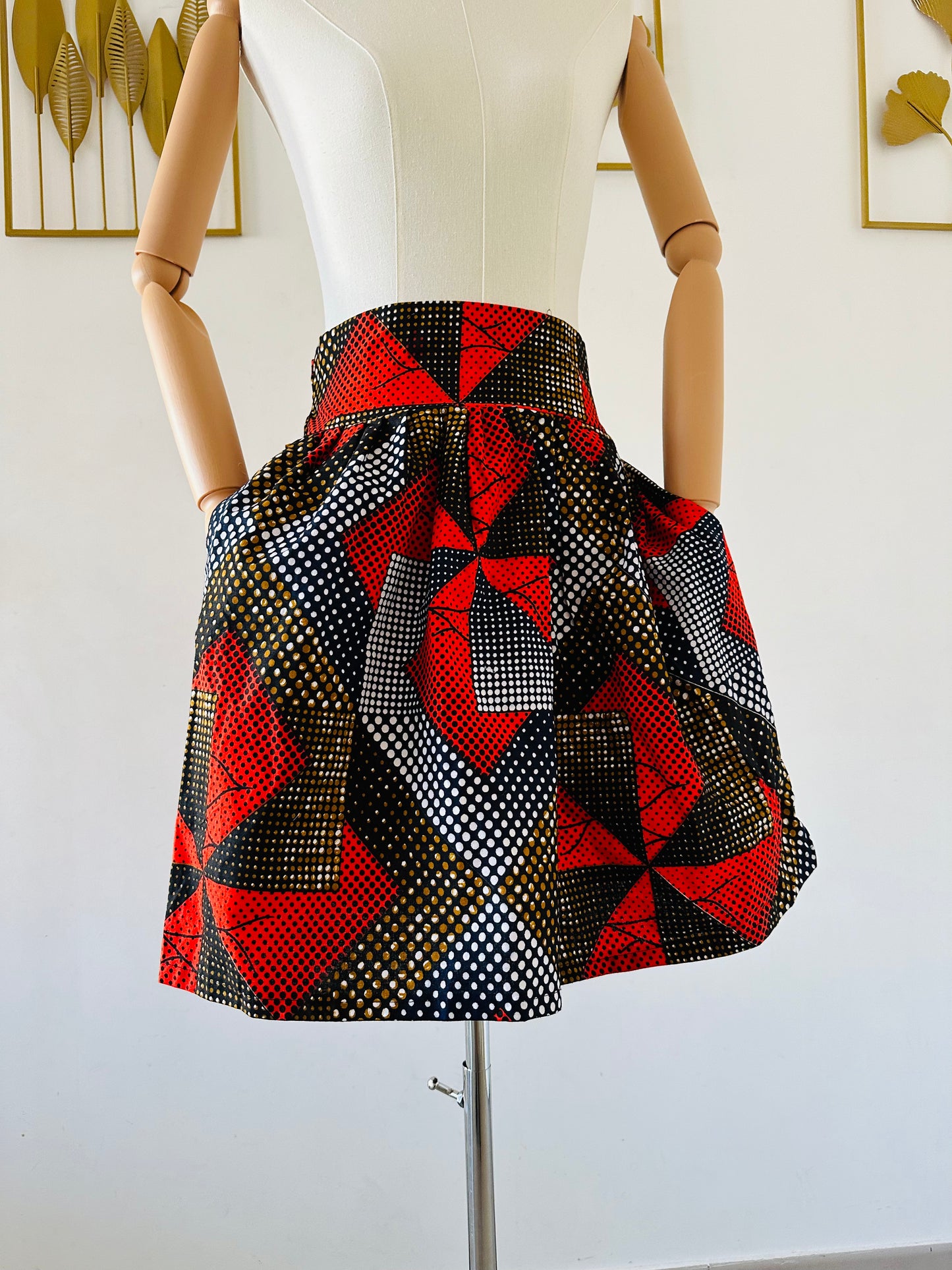 Jupe Taille haute en Wax rouge - jupe africaine courte - tissu wax rouge - boutique mode africaine - cadeau style africain femme