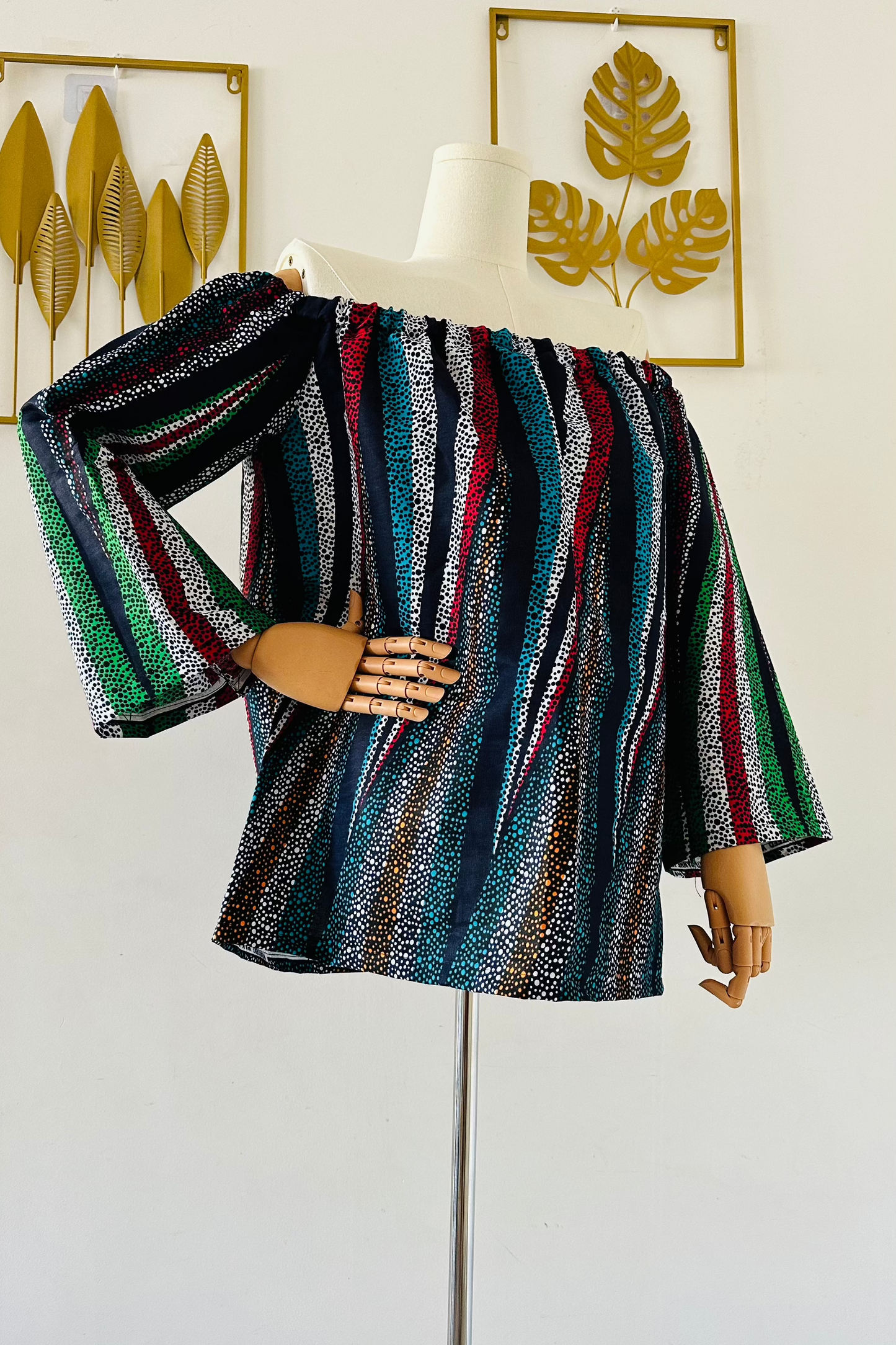 Haut en wax - Bleu - Manches évasées - chemise en wax -tenue africaine chic - top en wax - top en wax femme - blouse épaules dénudées