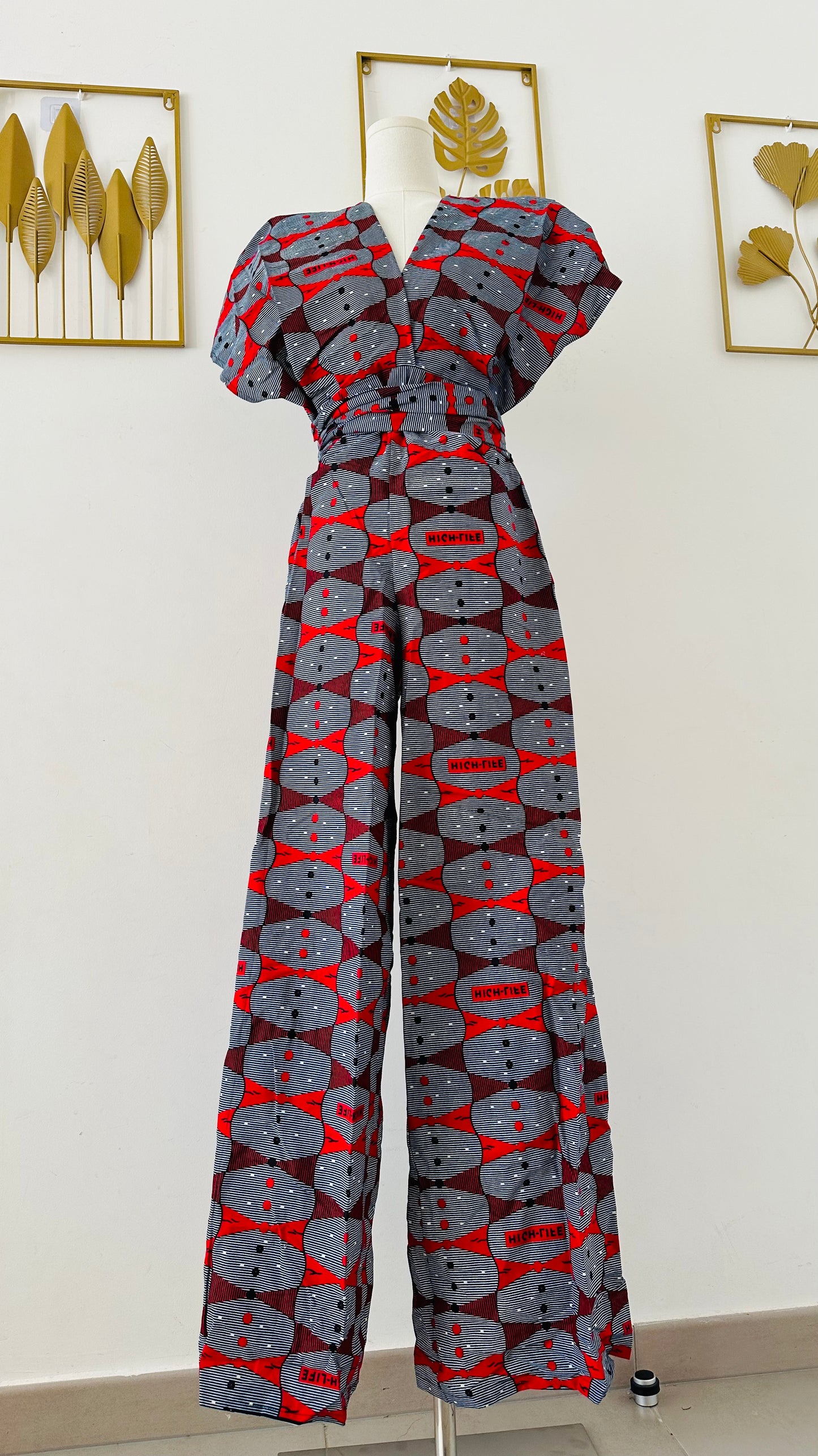 Combinaison en wax - tenue de ceremonie africaine - boutique africaine paris - robe en wax - tissu pagne