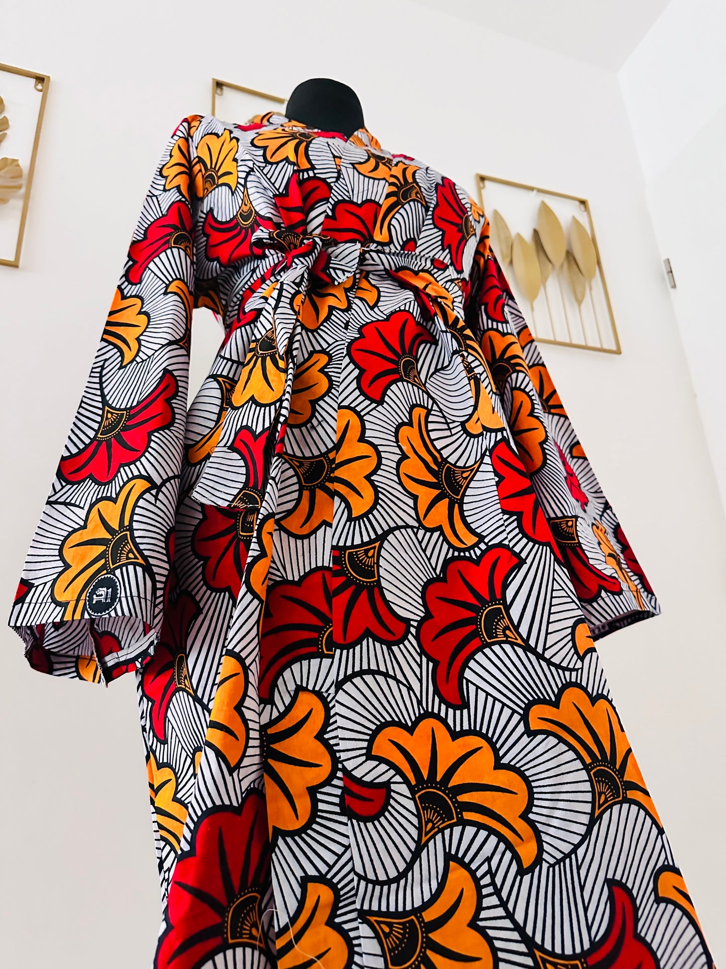 Kimono en tissu africain rouge et jaunes