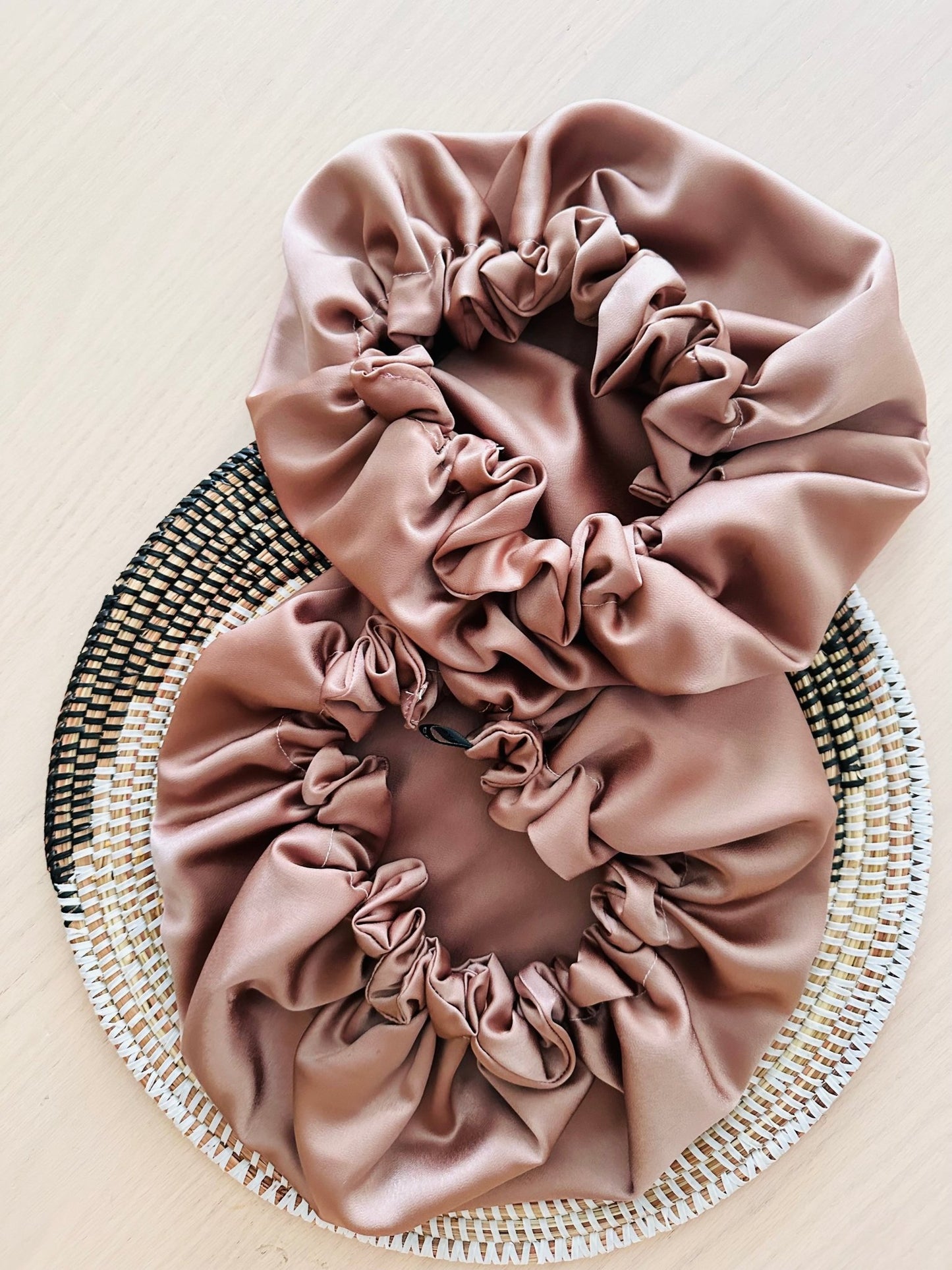 Bonnet en soie beige nude - Kaysol Couture