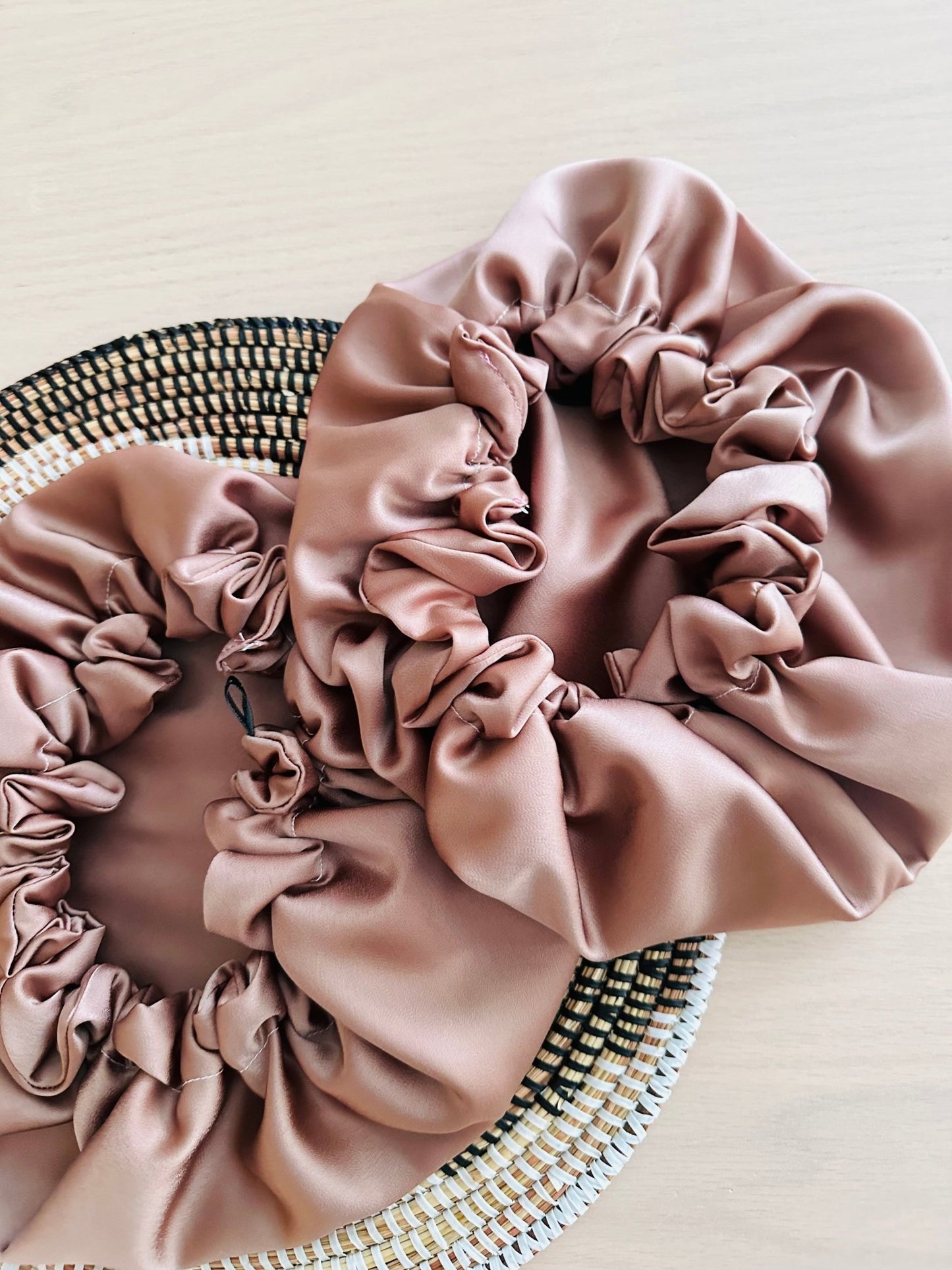 Bonnet en soie beige nude - Kaysol Couture
