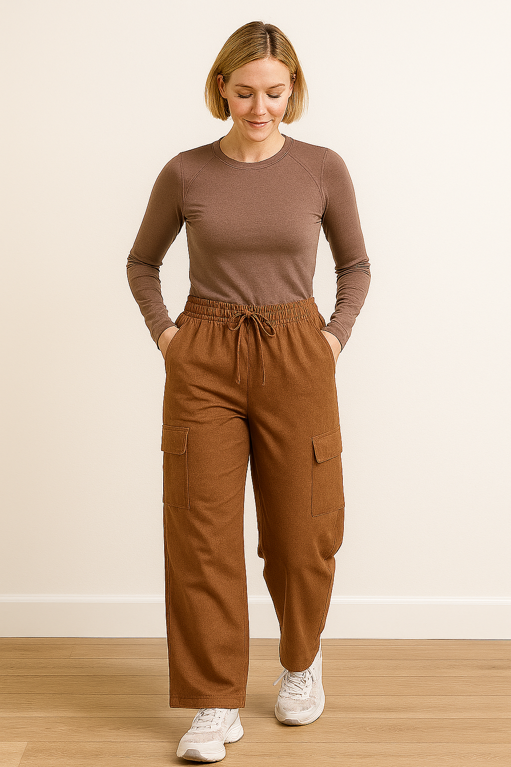 Patron PDF à télécharger – pantalon large à poches style cargo, taille élastiquée avec cordon. Tailles 34 à 56. Idéal pour couturier(e)s débutant(e)s.
