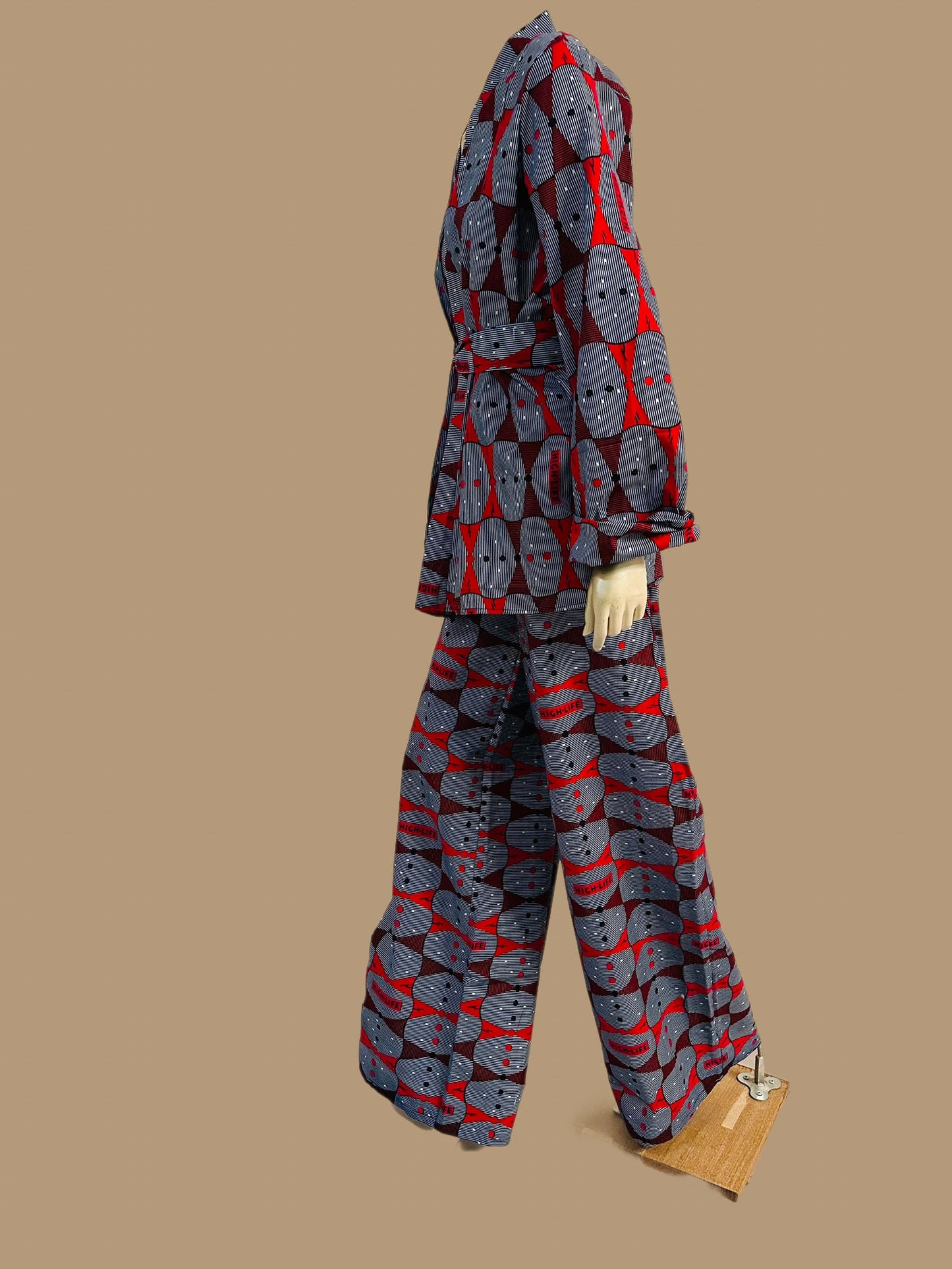 Costume en Wax femme - Blazer kimono en Wax et Pantalon taille haute en Wax - Kaysol Couture