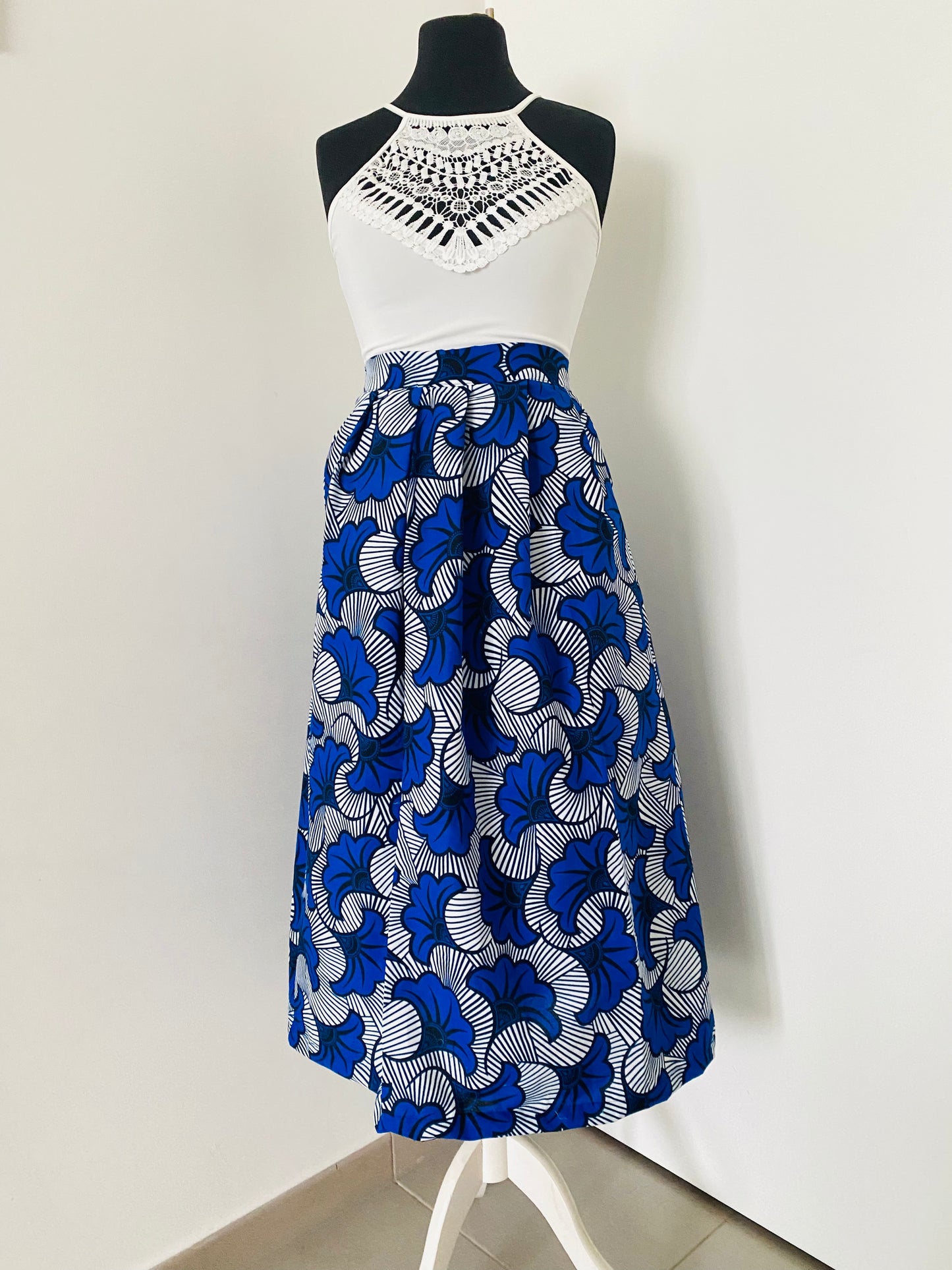 Jupe maxi en Wax - jupe africaine taille haute - tissu Wax fleurs de mariage bleu - Rouge