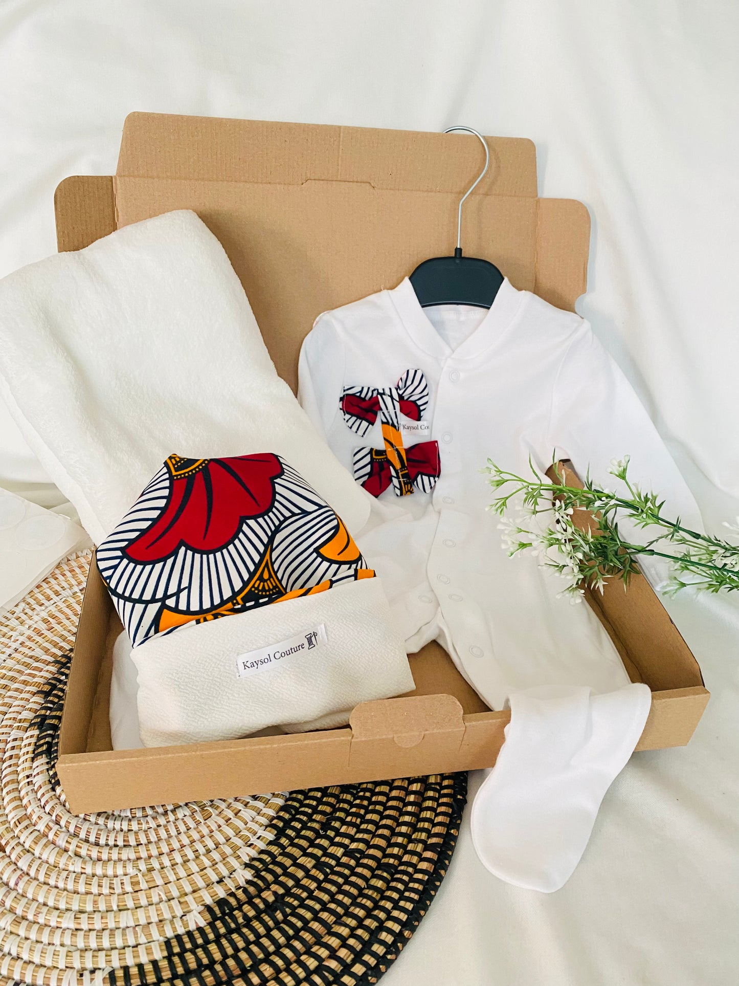 box de cadeaux naissance fille - idees cadeaus personnalisés