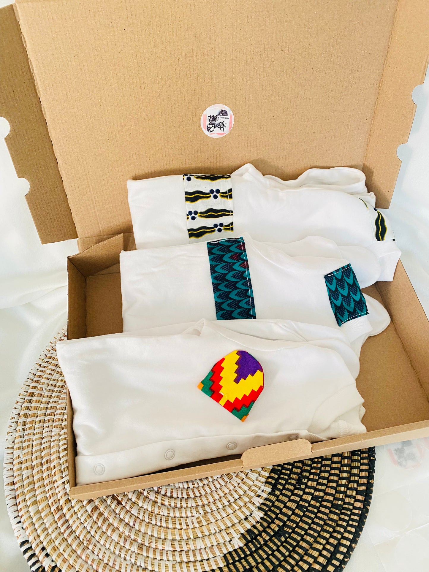 Cadeau naissance garçon - lot pyjamas bébé en Wax