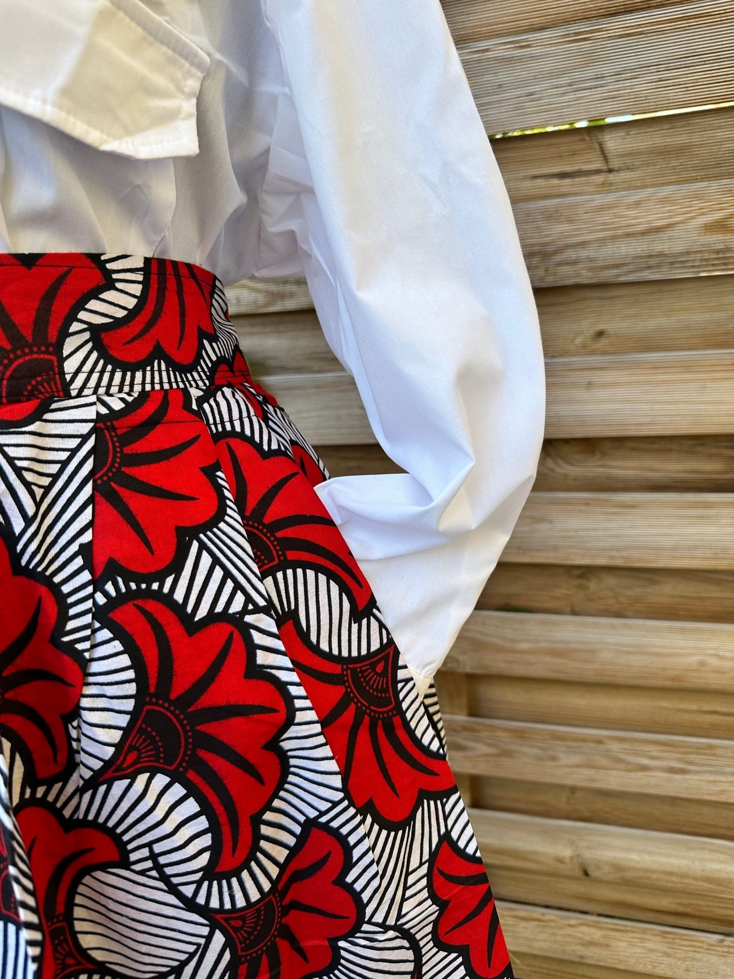 Jupe maxi en Wax - jupe africaine taille haute - tissu Wax fleurs de mariage bleu - Rouge - Kaysol Couture