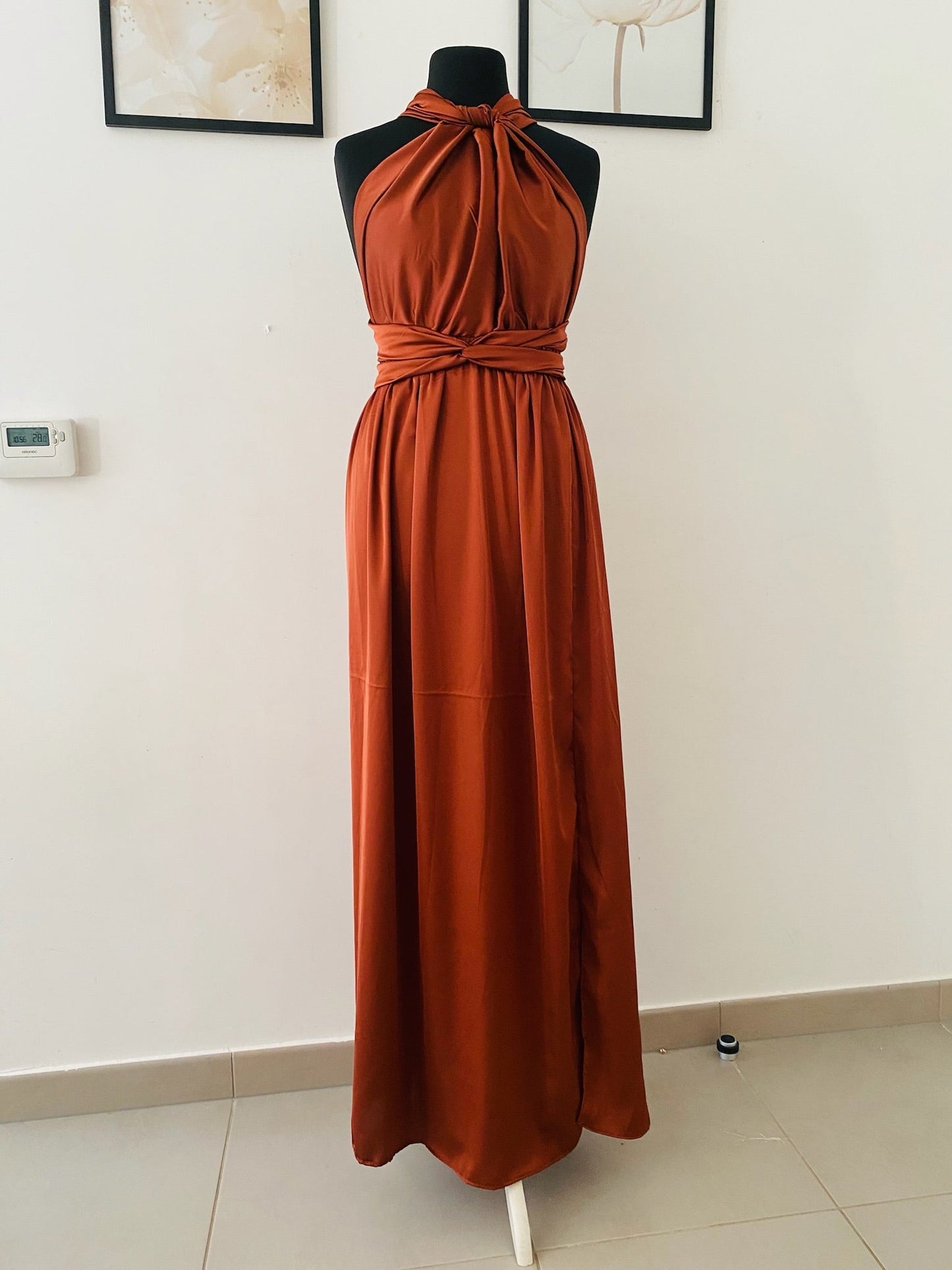 Robe convertible en Satin - Robe de soirée avec poches - Robe Infinity - Choix de couleur - Robe Fendu en satin - Kaysol Couture