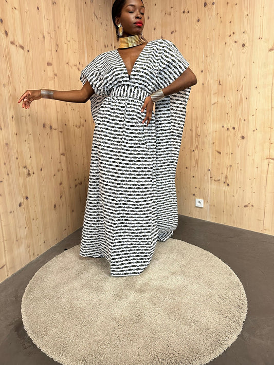 Robe infinity en wax Blanc cassé et noir - Longue Robe convertible africaine - Kaysol Couture