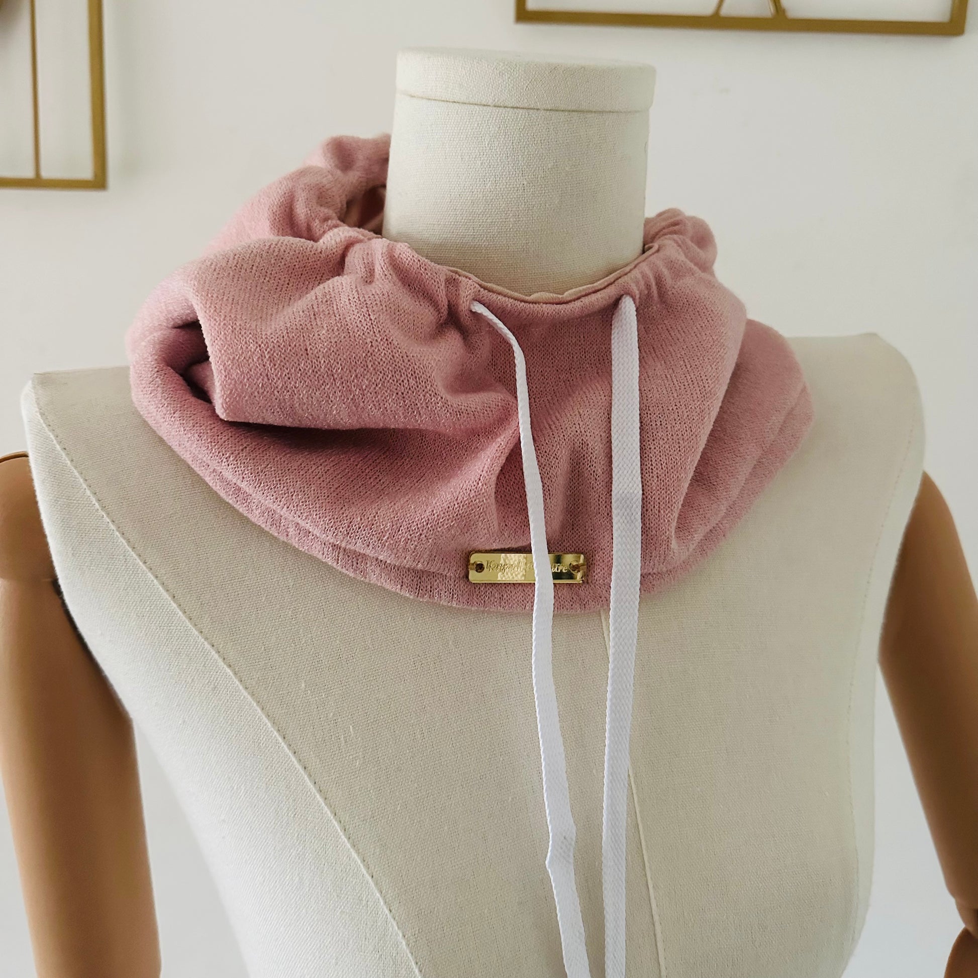  Cagoule Kaysol en maille doublée satin avec cordon à embouts métalliques dorés – capuche protectrice cheveux – plusieurs couleurs disponibles 