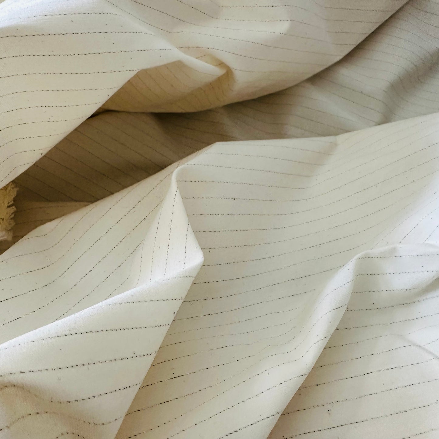 Tissu Coton Rayé Crème – Gabardine | 100 % Coton | Largeur 160 cm | Coupon 3 m
