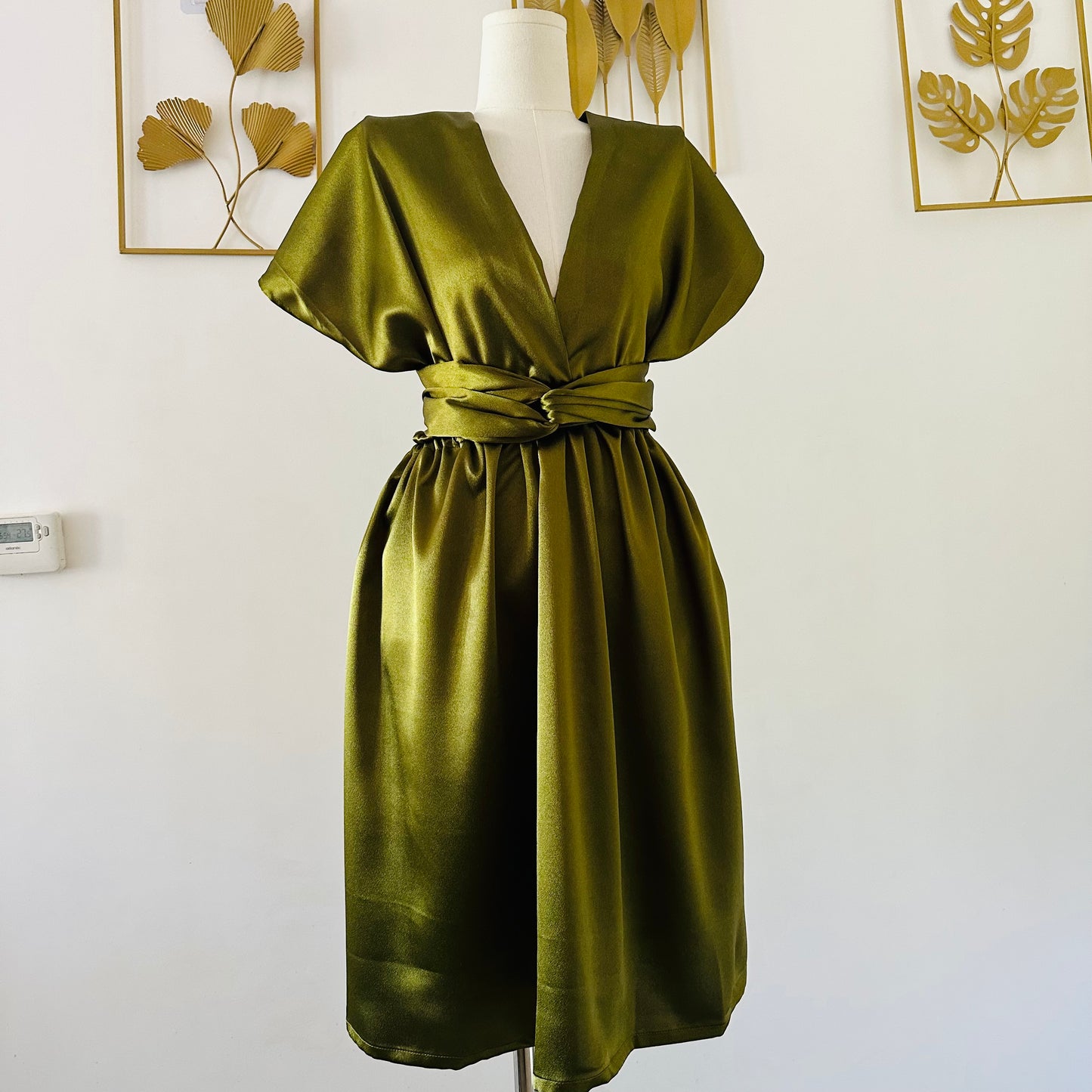 Robe Infinity Satin Olive Brillant – Mariage, Soirée, Bal – 4 Longueurs