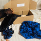 Coffret soie de mûrier noir et bleu marine avec taie 22 mommes, bonnet réversible 19 mommes en soie des deux faces et chouchous assortis.