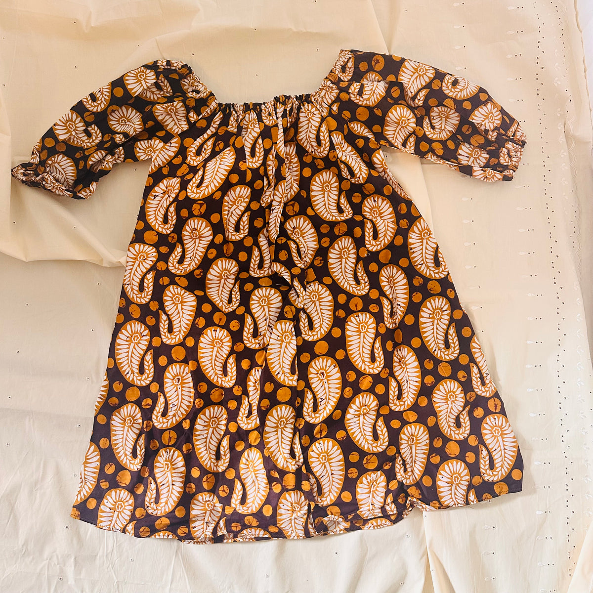 Vestido corto de wax / Beige