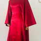 Robe Nayla longue en satin brillant coupe chauve-souris avec ceinture torsadée, idéale pour mariage, demoiselle d’honneur, cérémonie ou tenue Aïd – Kaysol Couture.