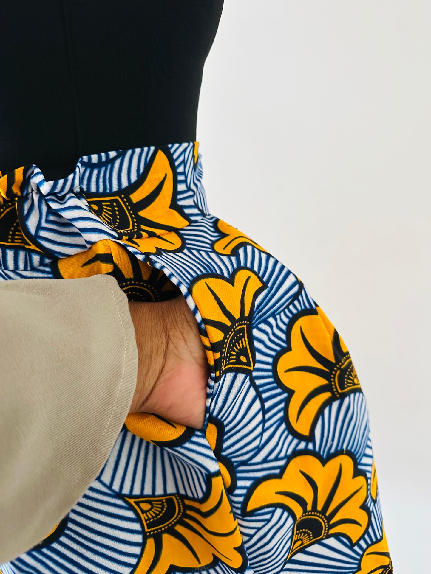 Jupe maxi en Wax - jupe africaine taille haute - tissu Wax fleurs de mariage bleu - Rouge - Jaune