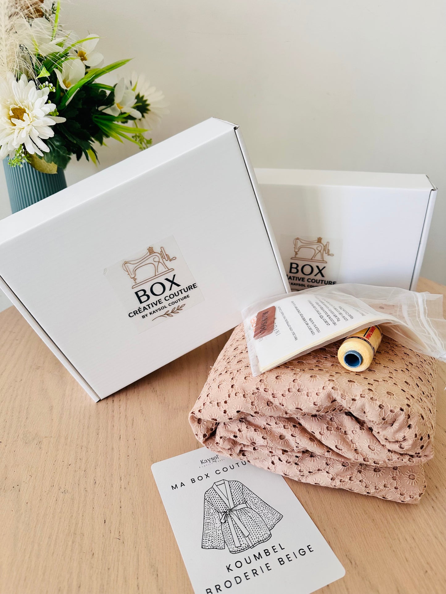 Women's Kimono Sewing Box – Sizes 34-56 Pattern + 100% Cotton Broderie Anglaise Fabric + Full Matching Notions Kit
