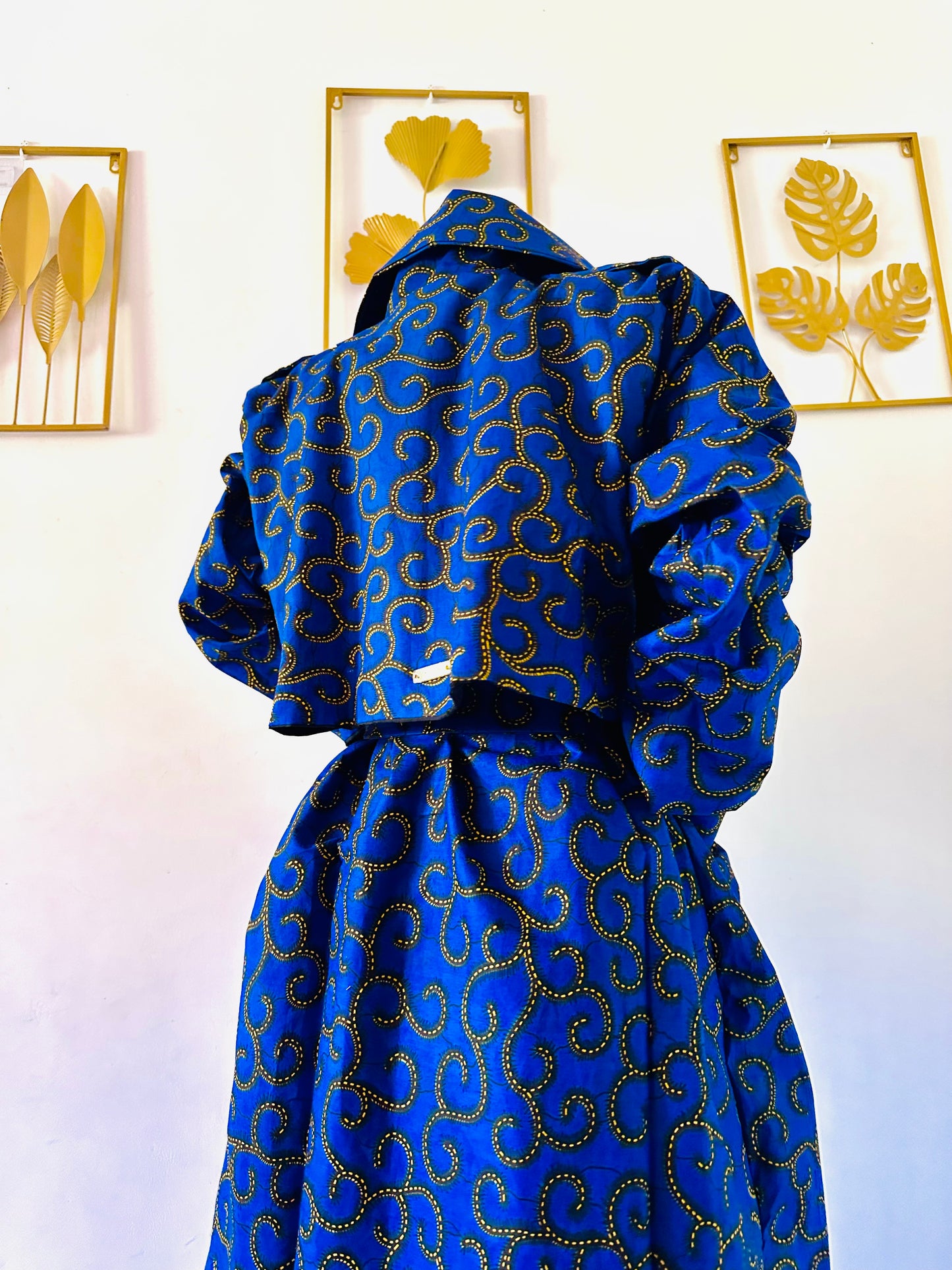 Wax Trench Coat / Iconic Collection / Adjustable waist / Royal Blue