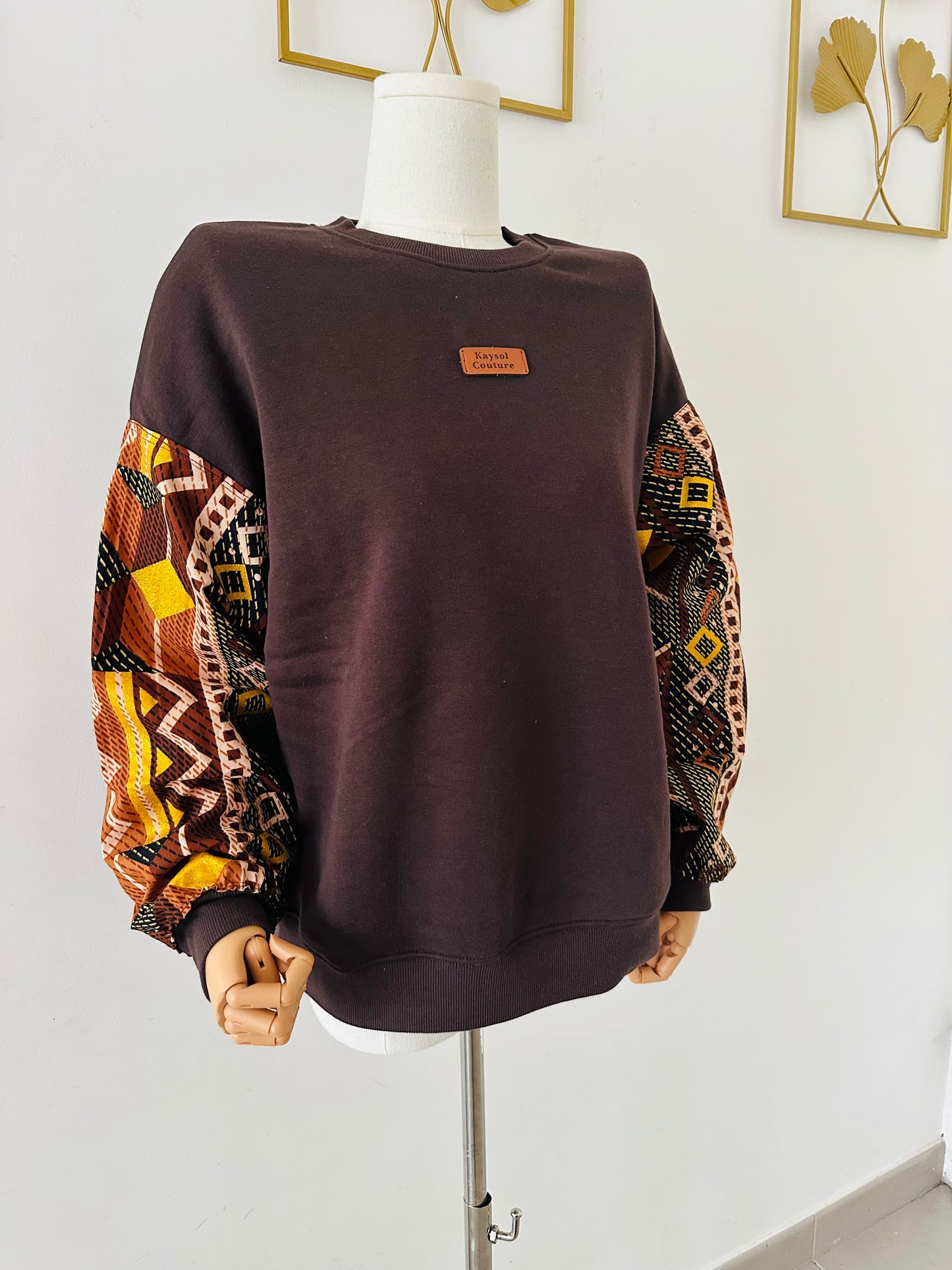 Sweat femme marron - Manches batik Bogolan pailleté