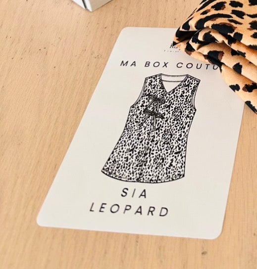 Box couture haut Sia – Patron 34/56 + tissu 100% Imprimé Leopard  + Mercerie assorti complet