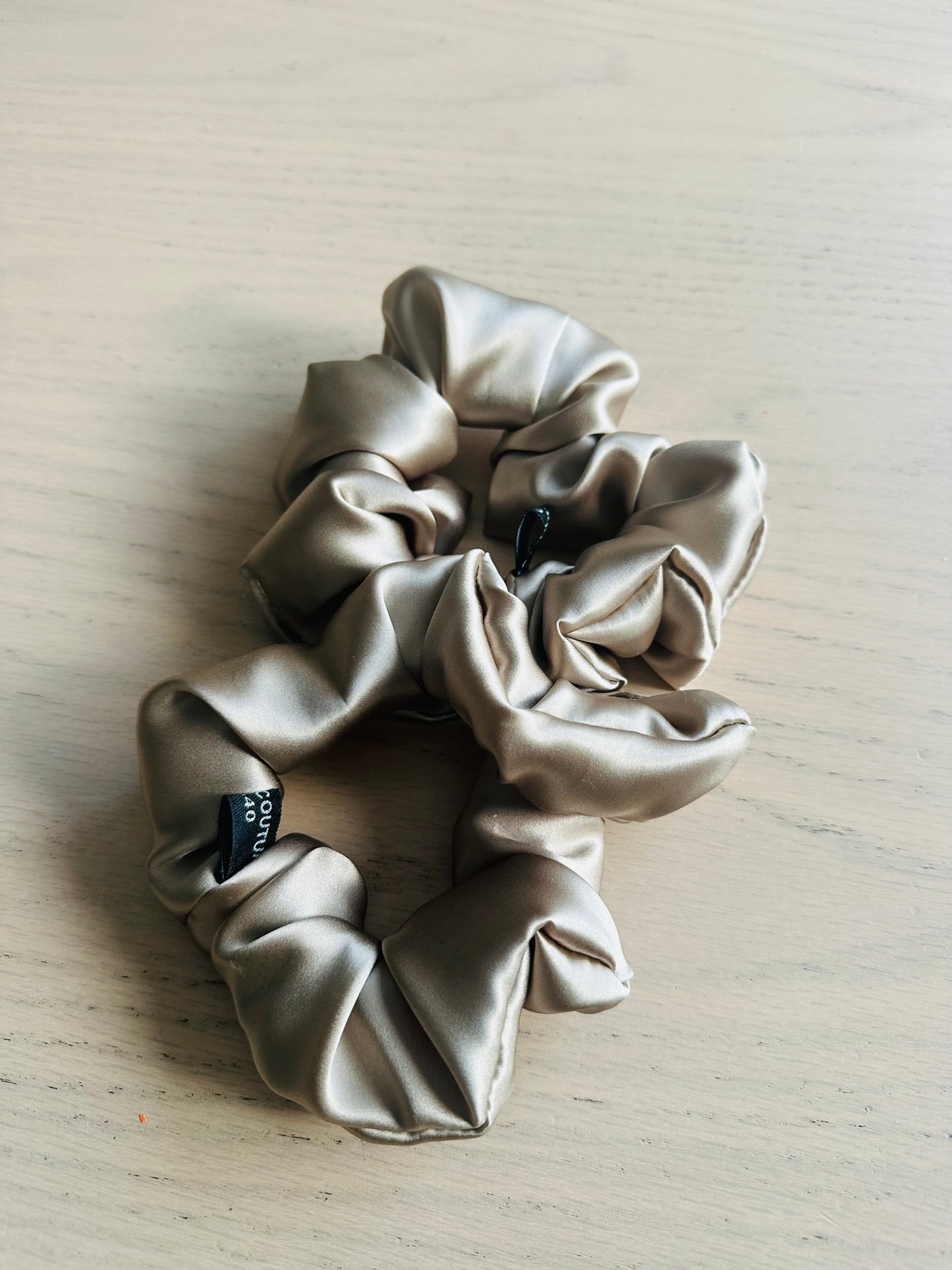 Chouchou en 100% soie mûrier | 19 mommes | Taille médium (5 cm)