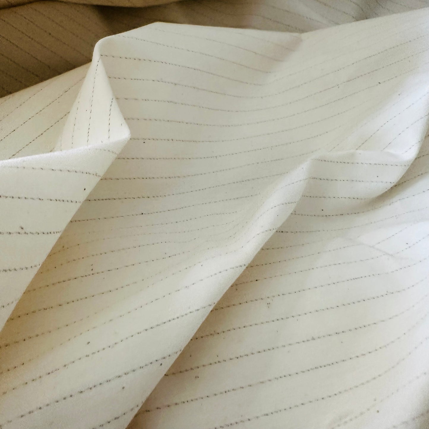 Tissu Coton Rayé Crème – Gabardine | 100 % Coton | Largeur 160 cm | Coupon 3 m