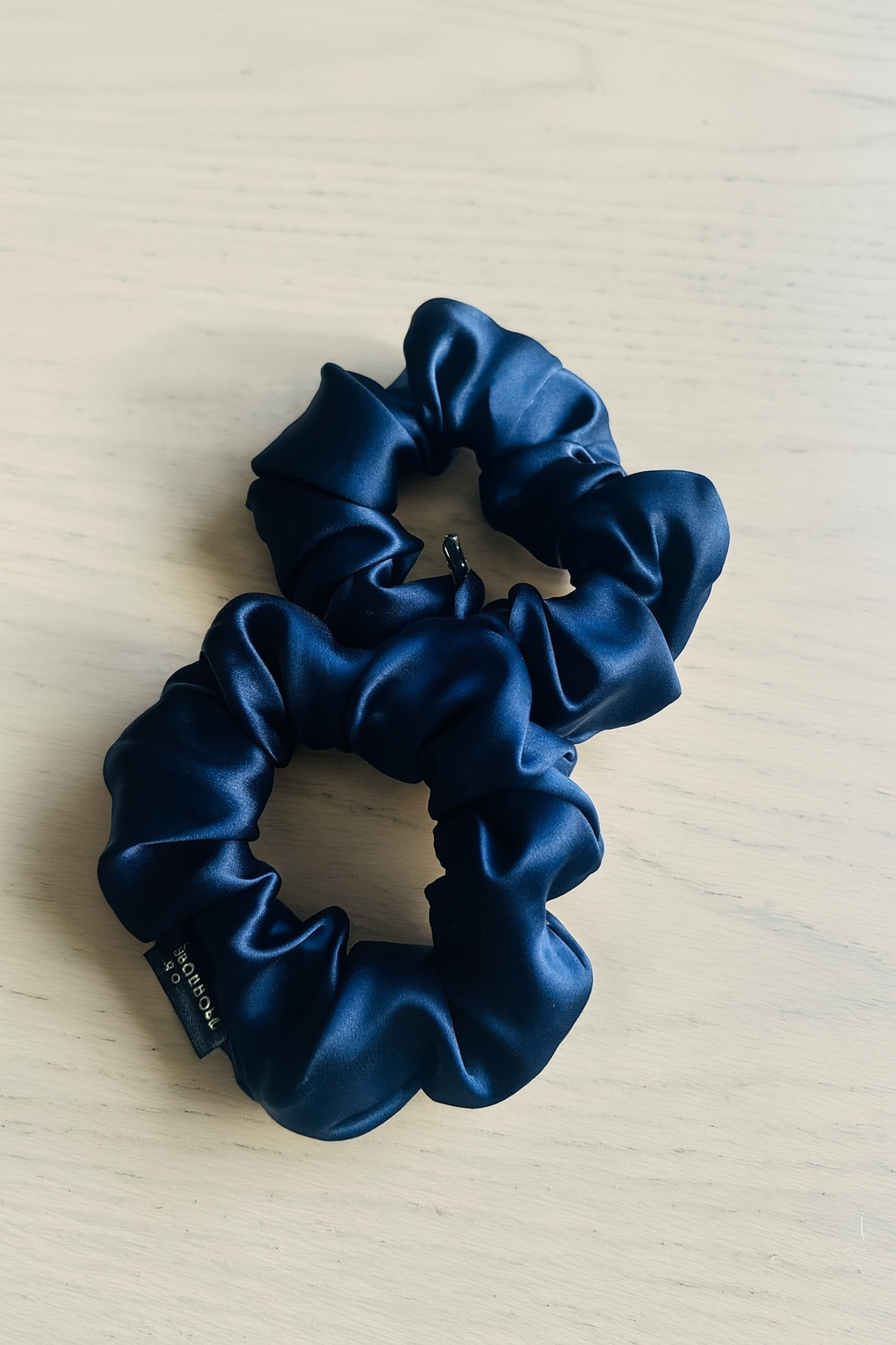 Chouchou en 100% soie mûrier | 19 mommes | Taille médium (5 cm)