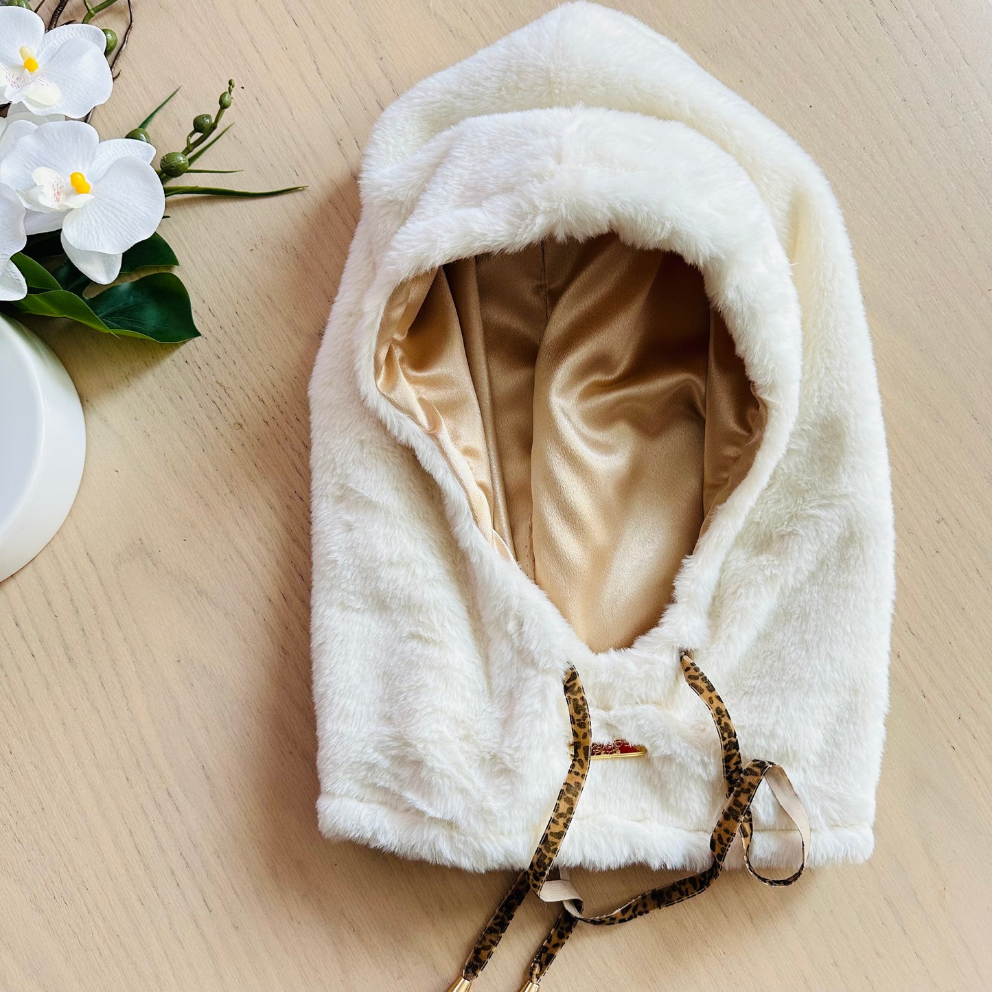 Cagoule chaude en fausse fourrure - Cagoule intérieur Satin anti casse cheveux - Haven