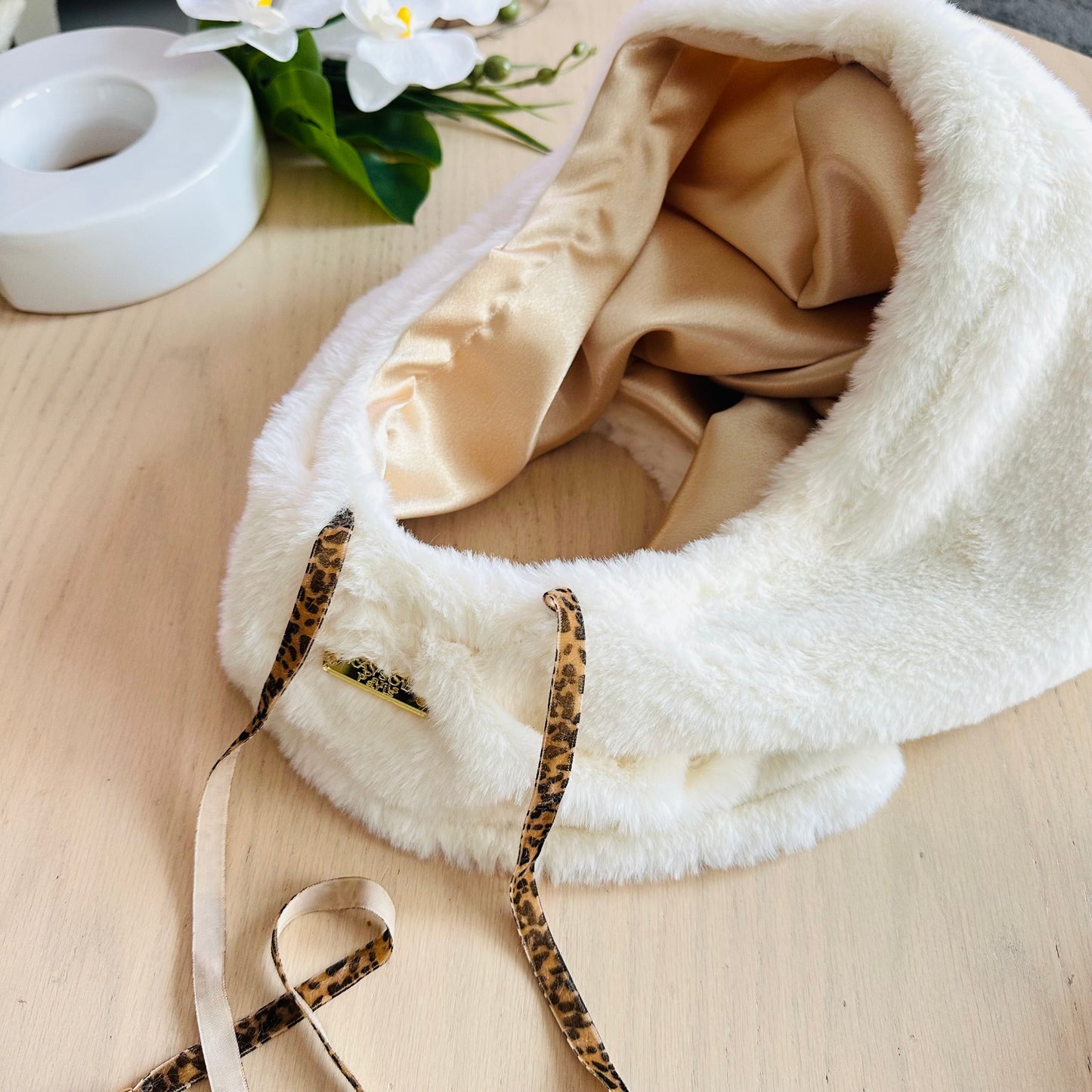 Cagoule chaude en fausse fourrure - Cagoule intérieur Satin anti casse cheveux - Haven