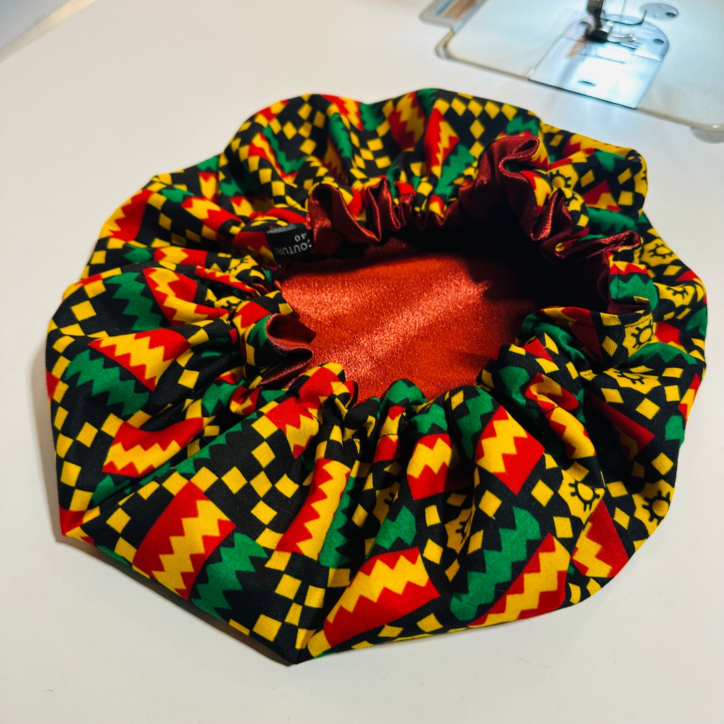 Bonnet de nuit Satin-côté tissu wax - bonnet en satin