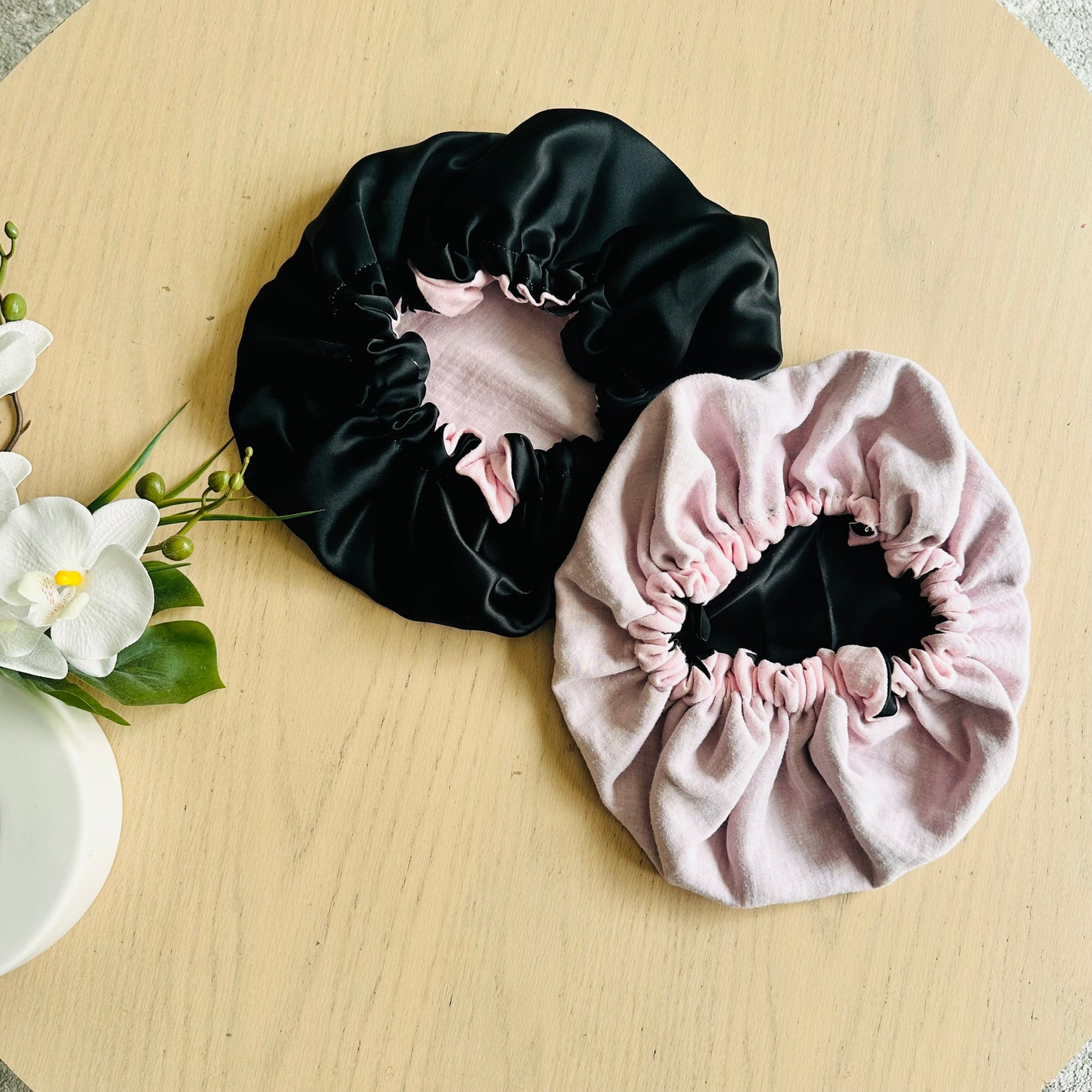 Bonnet de soin réversible – Soie de mûrier & Double gaze de coton / 2en1