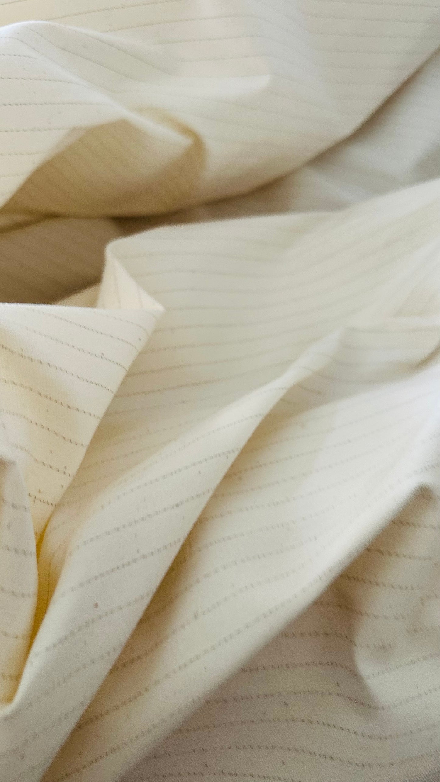 Tissu Coton Rayé Crème – Gabardine | 100 % Coton | Largeur 160 cm | Coupon 3 m