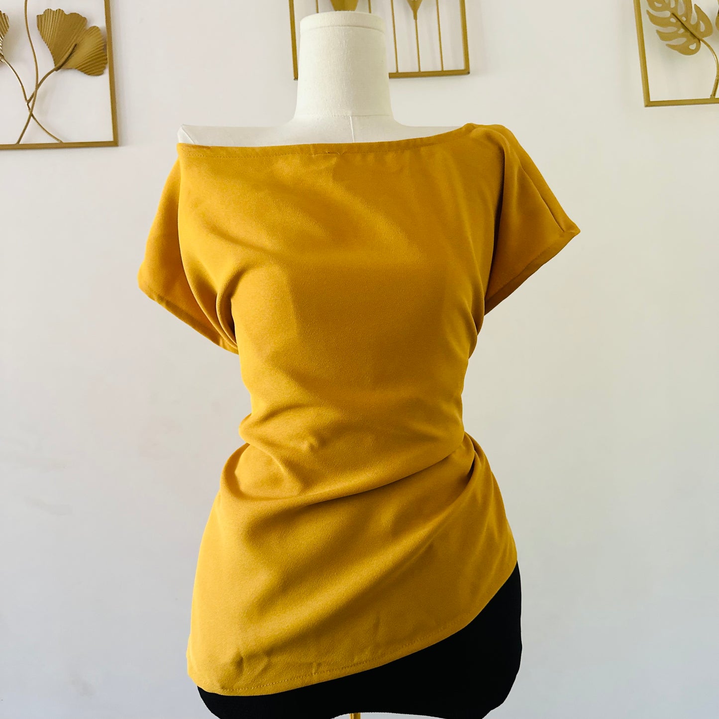 Top asymétrique ajustable/ Haut Laya / Jaune Safran