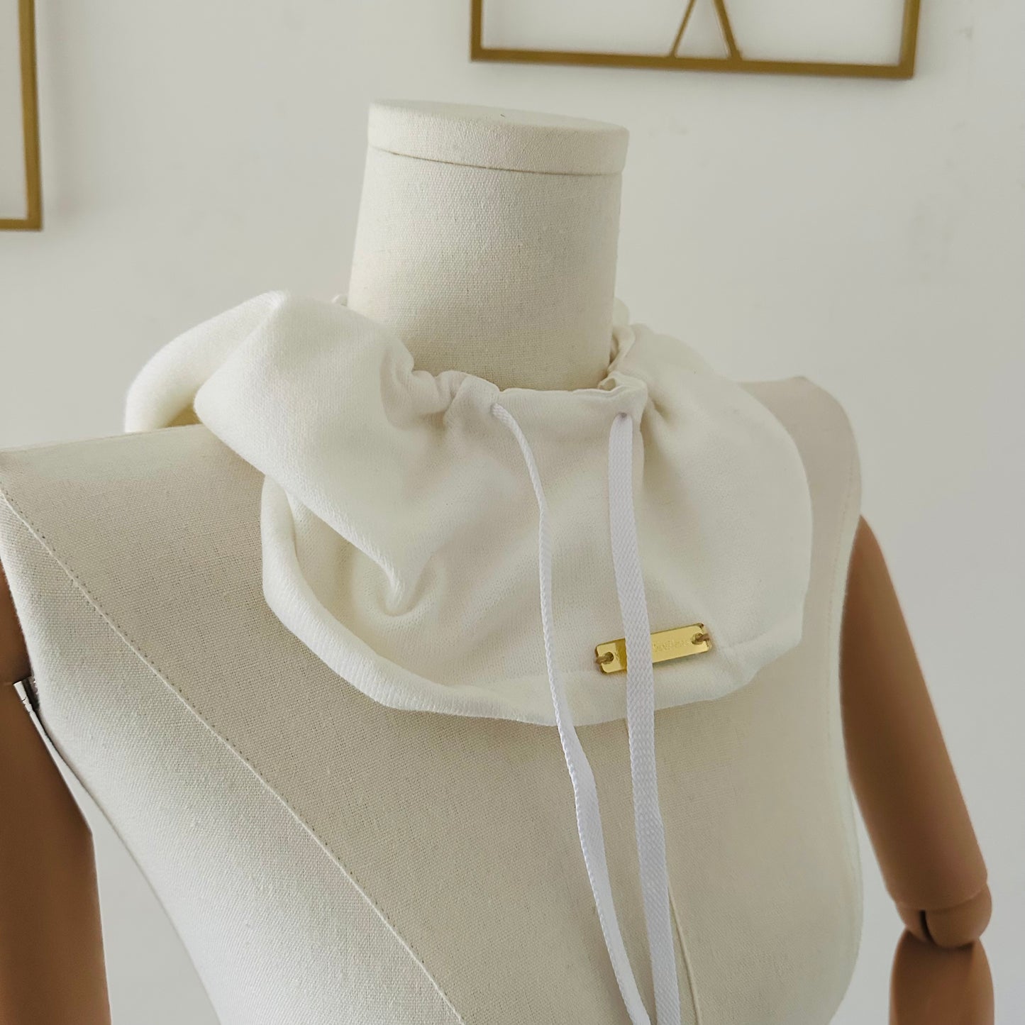  Cagoule Kaysol en maille doublée satin avec cordon à embouts métalliques dorés – capuche protectrice cheveux – plusieurs couleurs disponibles 