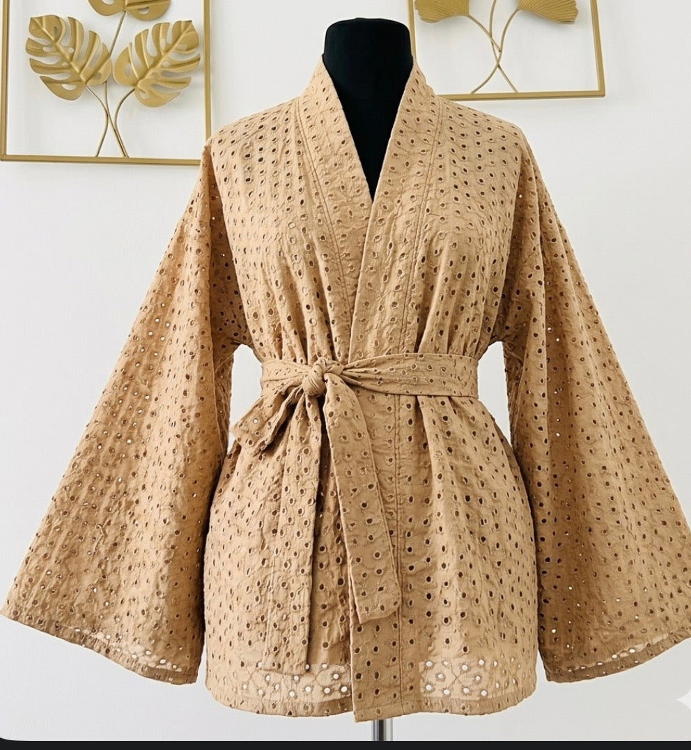 Women's Kimono Sewing Box – Sizes 34-56 Pattern + 100% Cotton Broderie Anglaise Fabric + Full Matching Notions Kit