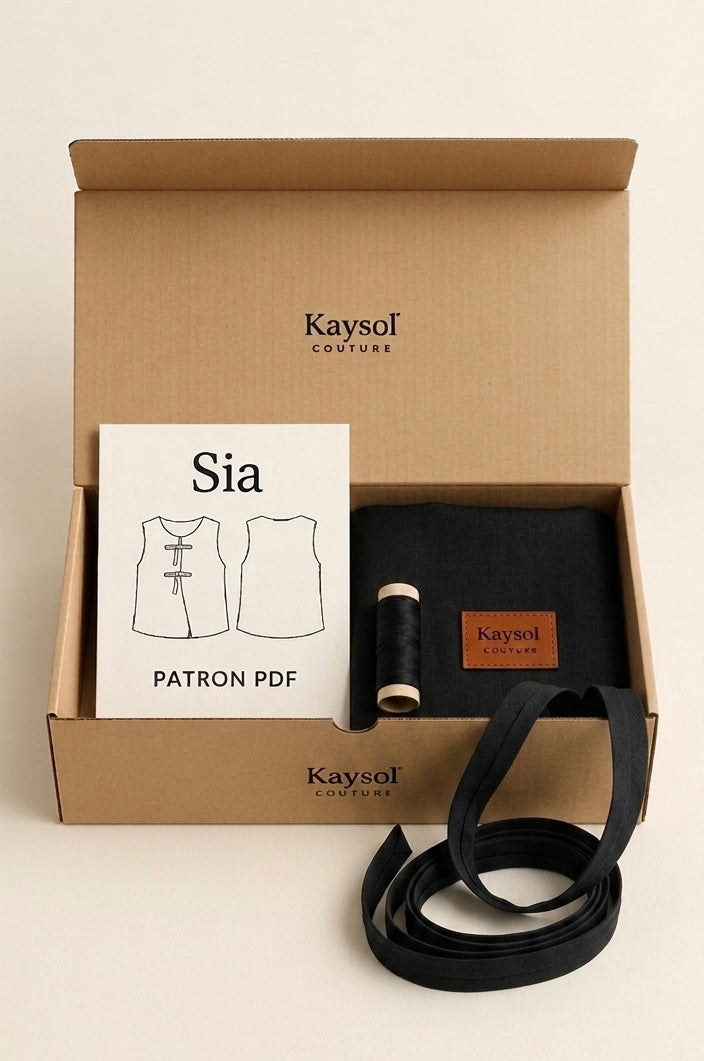 Box Couture Haut Sia – Pattern + Black Linen Blend Fabric + Matching Notions