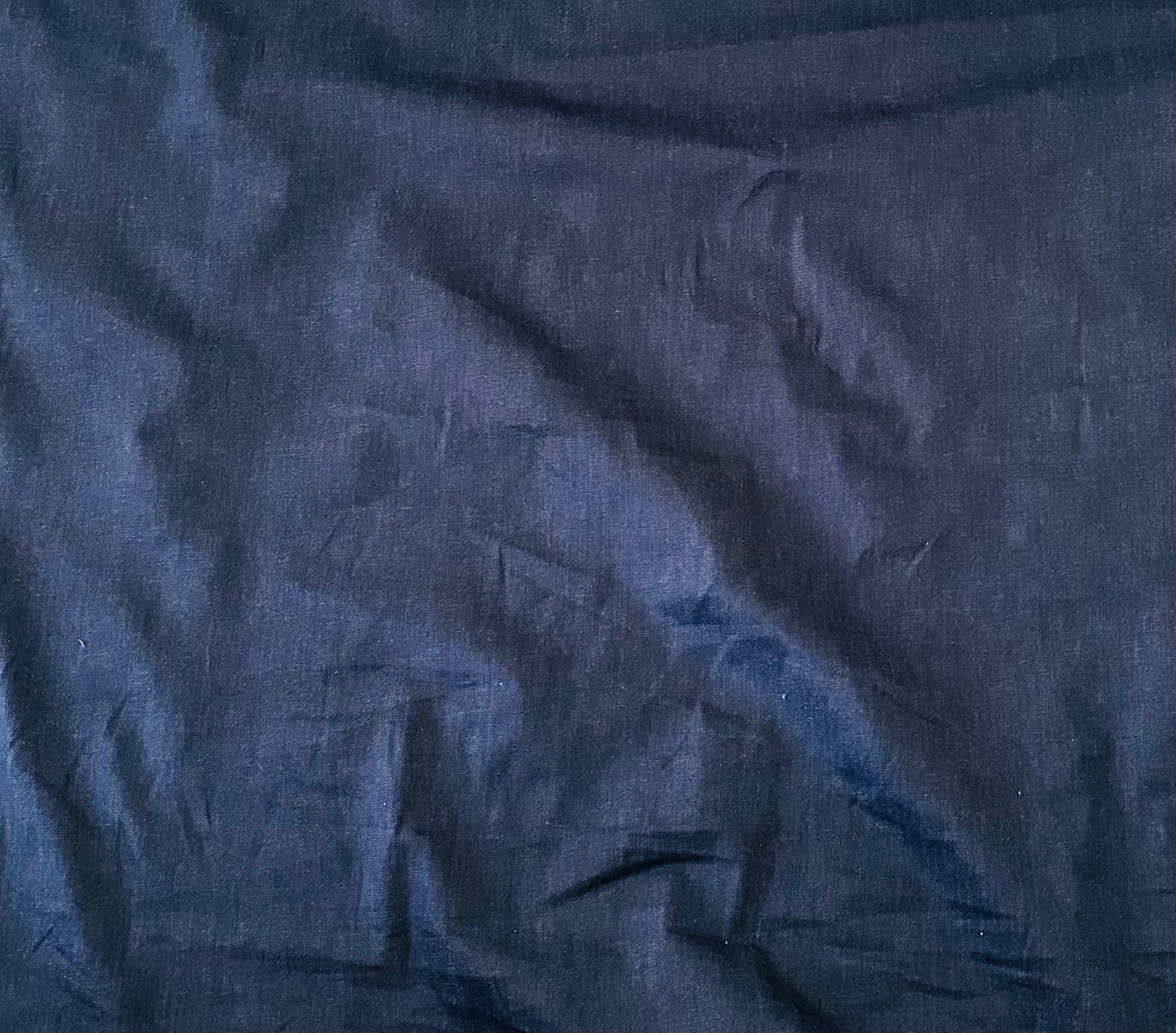 Tissu jean bleu nuit  – 100 % coton – laize 150 cm