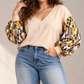 Afrikanisches Sweatshirt – V-Ausschnitt – beiger Hoodie – Bogolan