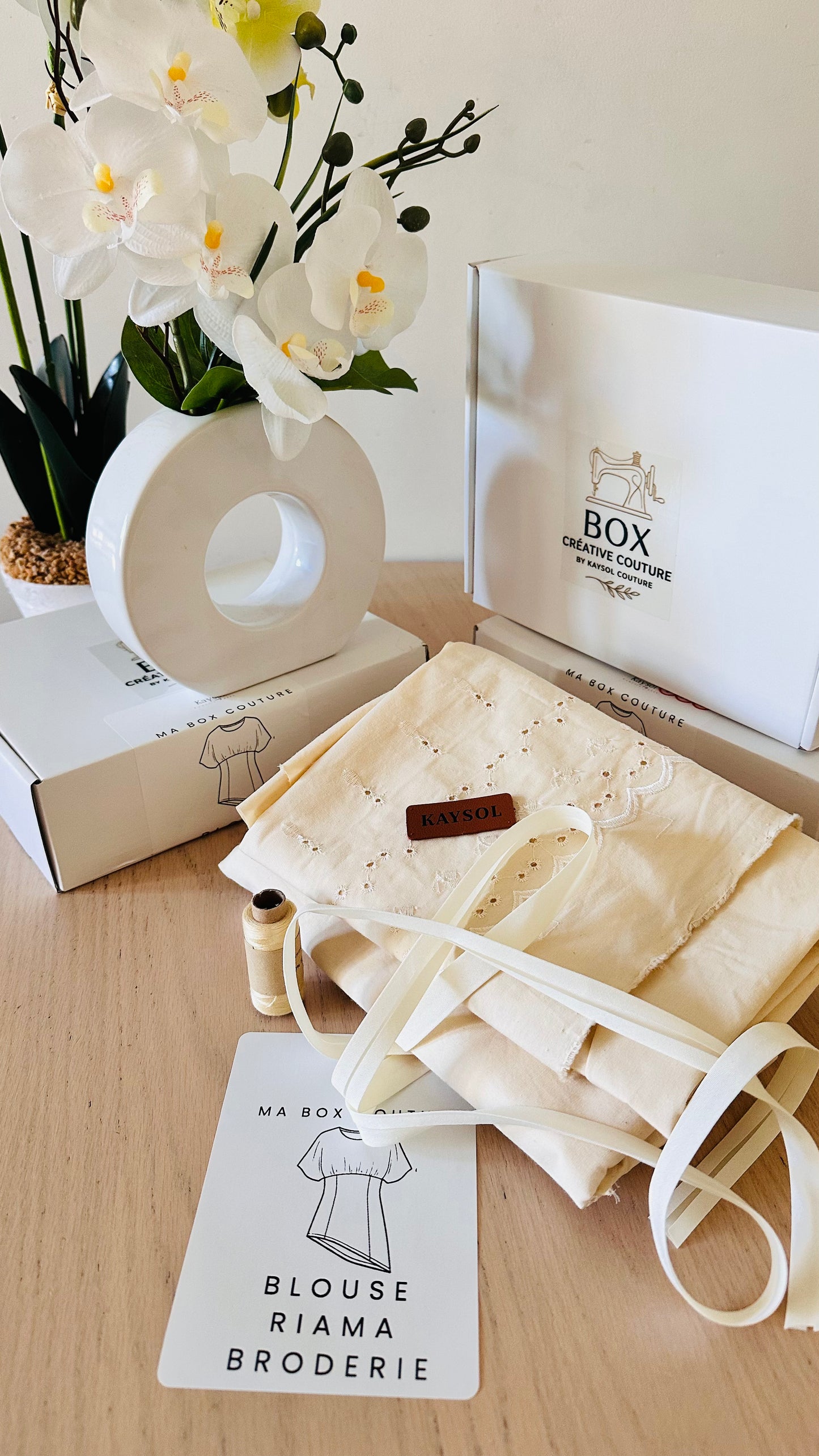 Box Créative Couture : Blouse Asymetrique Riama / Broderie Anglaise 100% coton  150 g/m² / XS/8XL