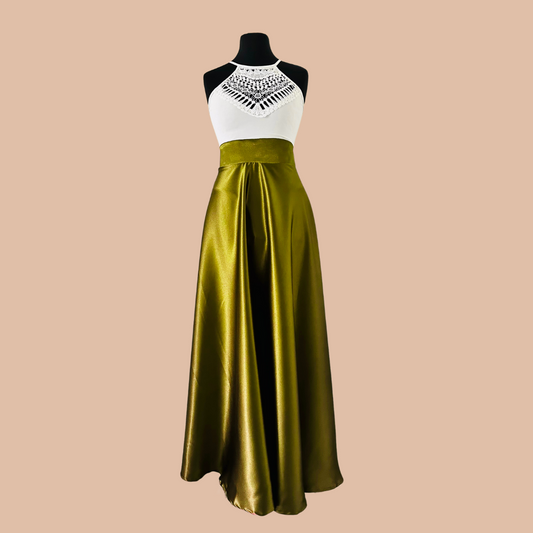 La jupe longue taille haute en Satin - Vert Olive