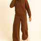 Patron de sweat à capuche femme avec poche kangourou et capuche doublée. Confortable, moderne et facile à coudre – du XS au 8XL.