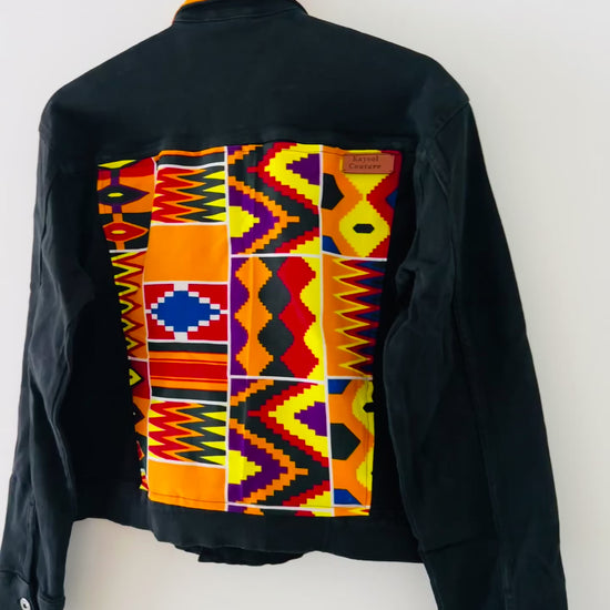 Veste en jean noir avec dos en tissu wax coloré – Kaysol Couture